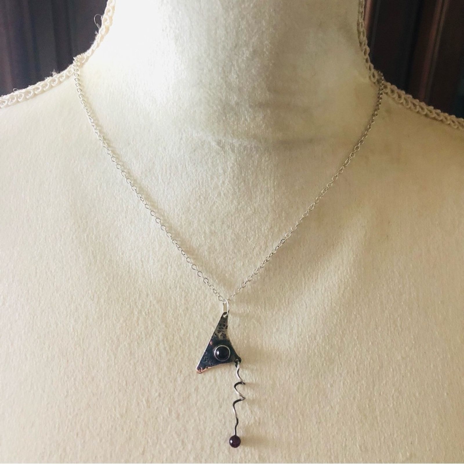 Handmade Handcrafted pyrope garnet sterling pendant on chain necklace Size ONE SIZE - 2 Thumbnail