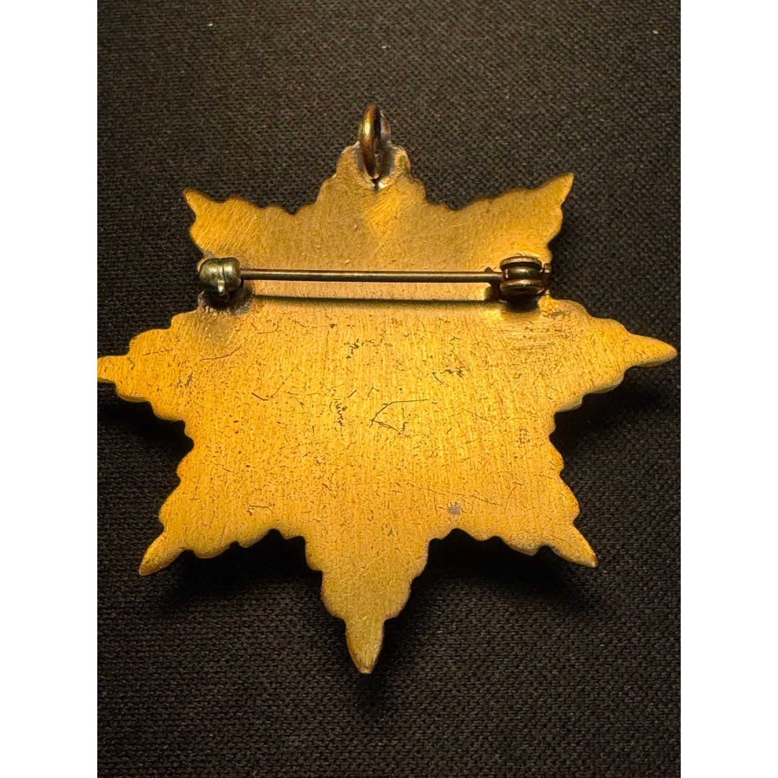 Other Vintage Family Crest Brooch Starburst Gold Tone Coat of Arms Size ONE SIZE - 4 Thumbnail