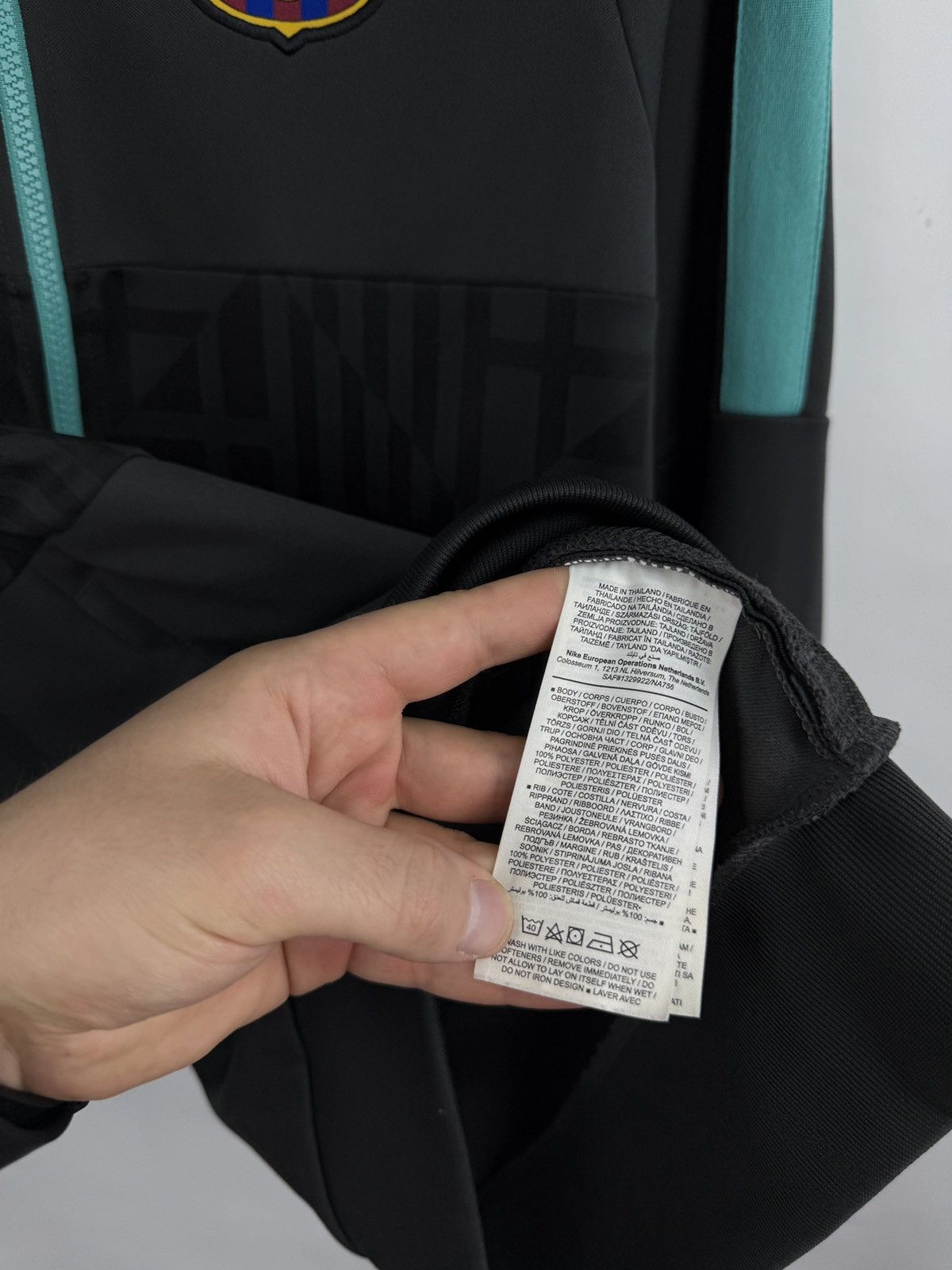 Nike 🇪🇸 19/20 F. C. Barcelona Nike Soccer Zip Jacket Jersey Retro Size US S / EU 44-46 / 1 - 8 Thumbnail