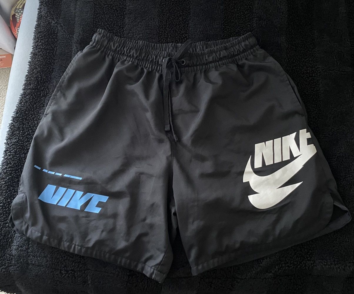 Nike NIKE Sportswear Woven Shorts Size US 30 / EU 46 - 1 Thumbnail
