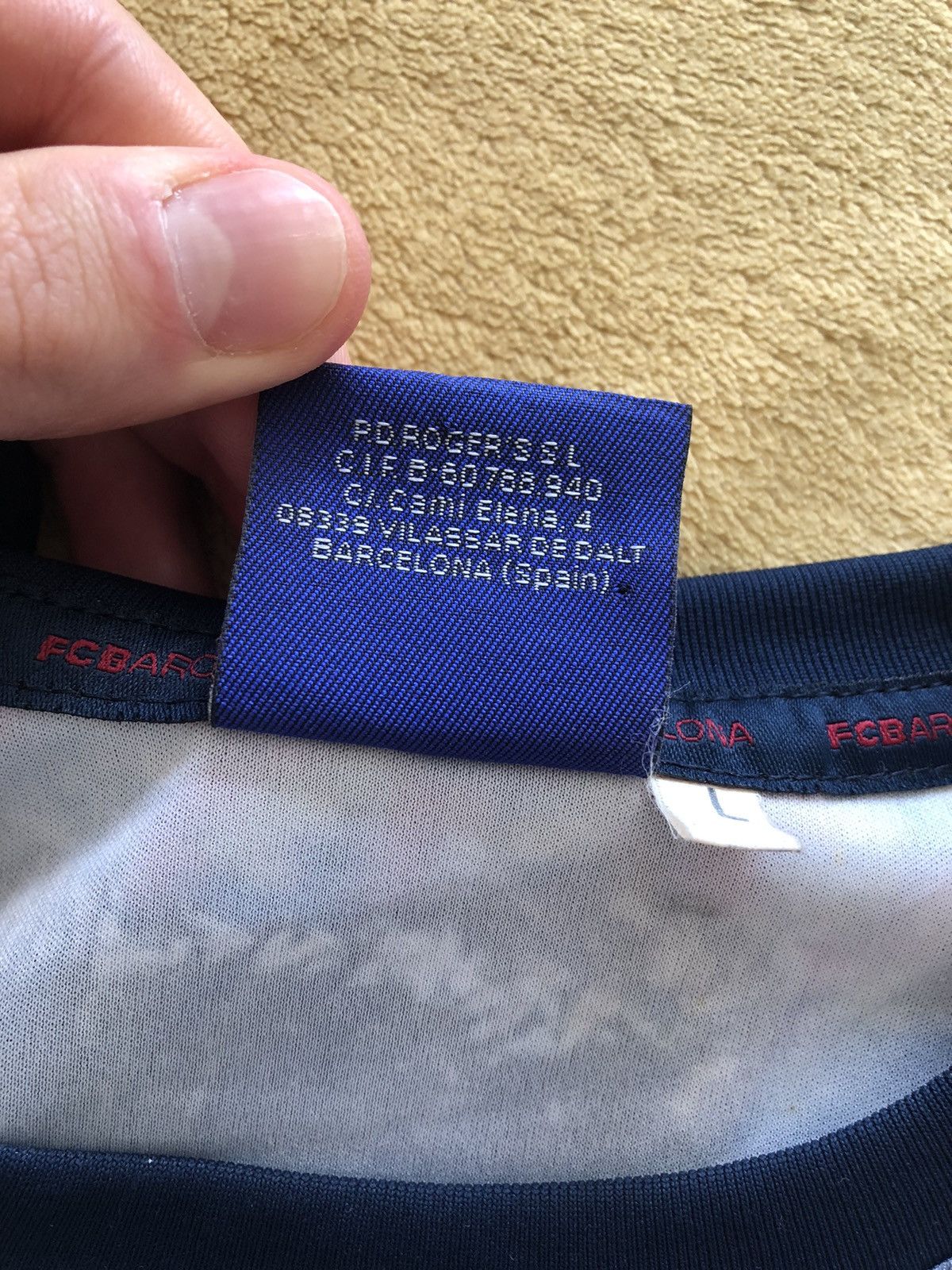 Vintage RARE NEYMAR JR FC BARCELONA SOCCER FOOTBALL JERSEY Size US L / EU 52-54 / 3 - 6 Thumbnail