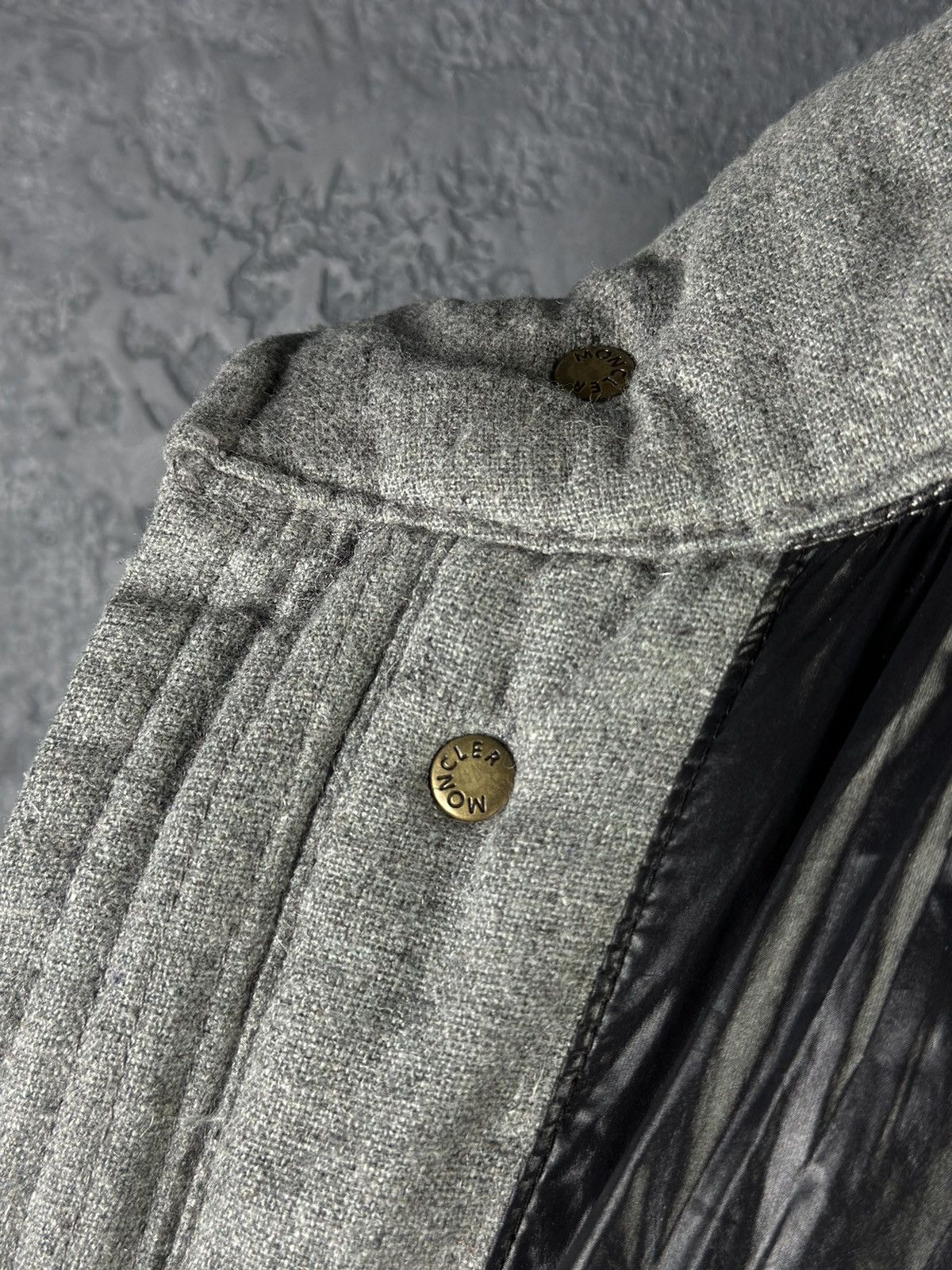Moncler Moncler Chartreuse Down Jacket Grey Men's Size 1 Size US S / EU 44-46 / 1 - 17 Thumbnail