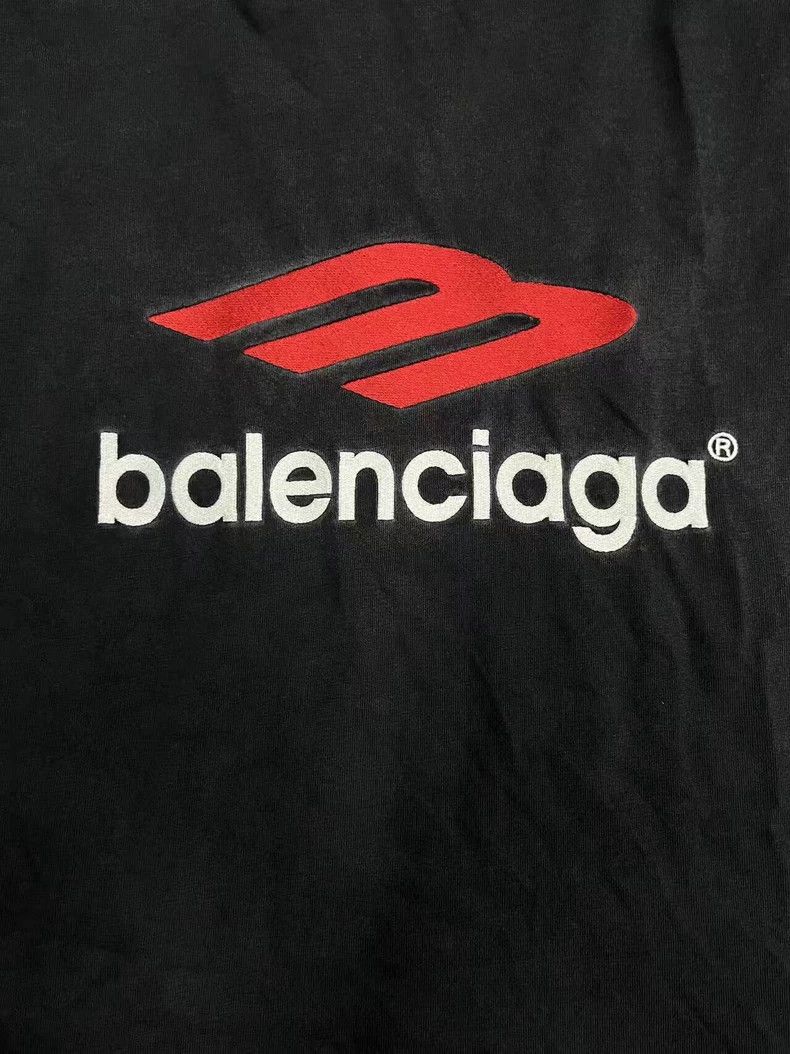 Balenciaga Balenciaga Logo monogrammed crewneck long-sleeve T-shirt Size US M / EU 48-50 / 2 - 3 Thumbnail