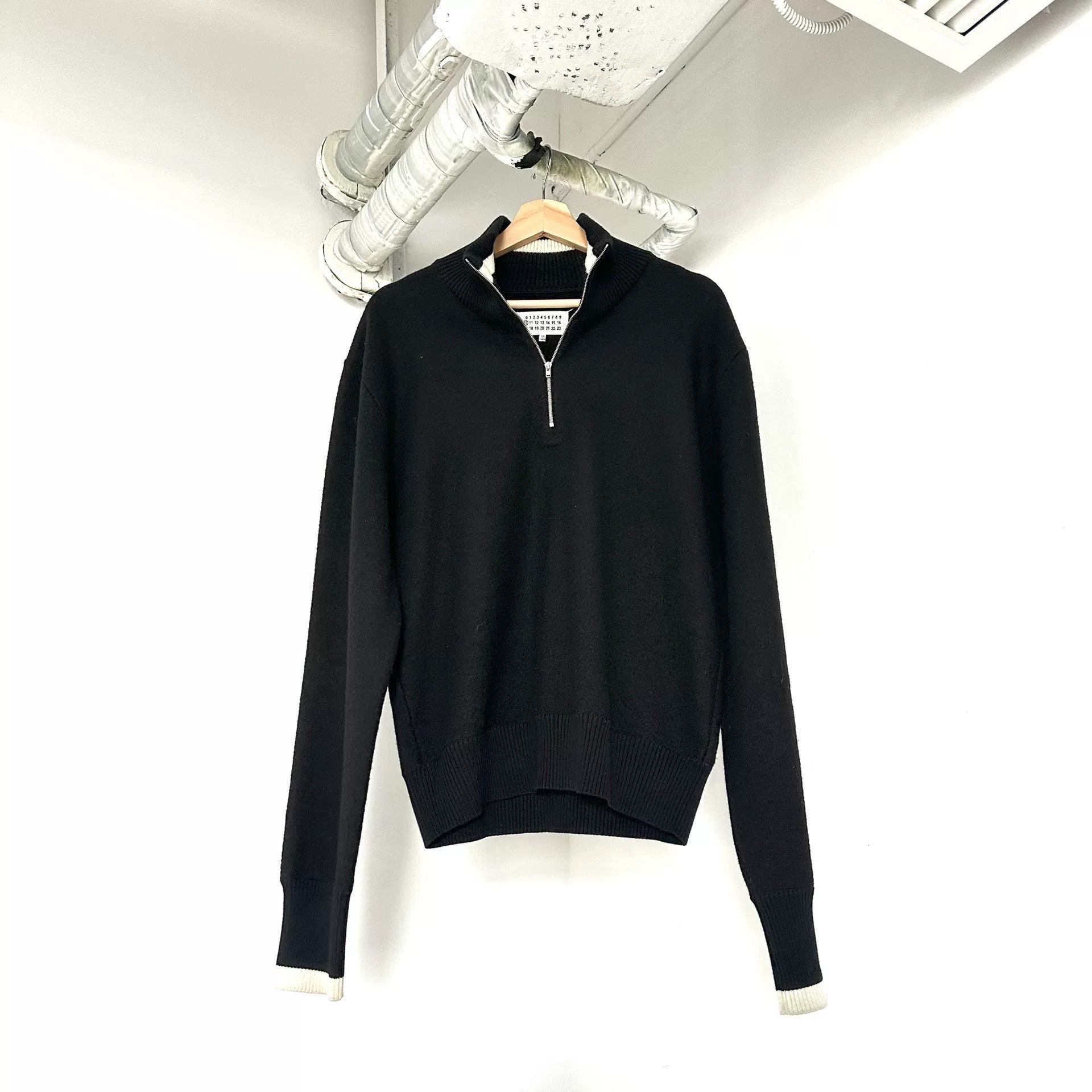 Maison Margiela Maison Margiela High Neck Zip Top Size L / US 10 / IT 46 - 1 Thumbnail