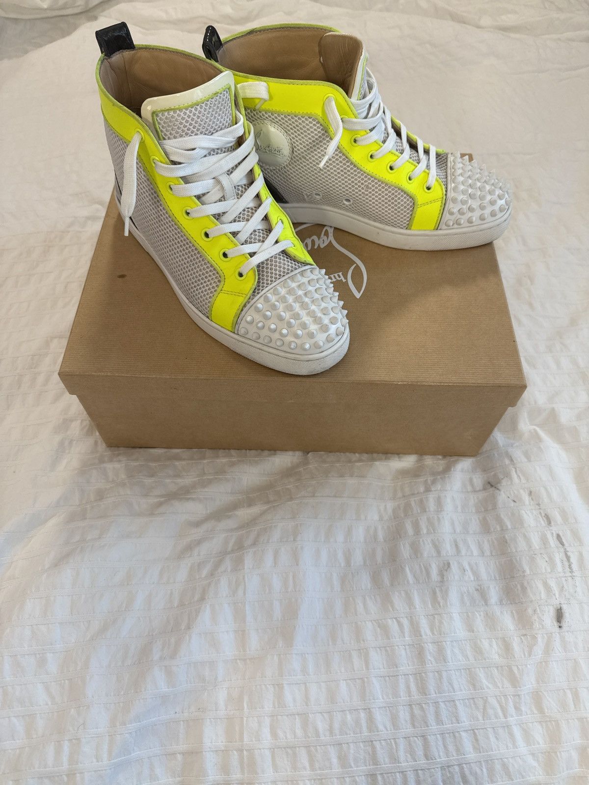 Christian Louboutin Christian Louboutin Size US 7.5 / EU 40-41 - 1 Thumbnail