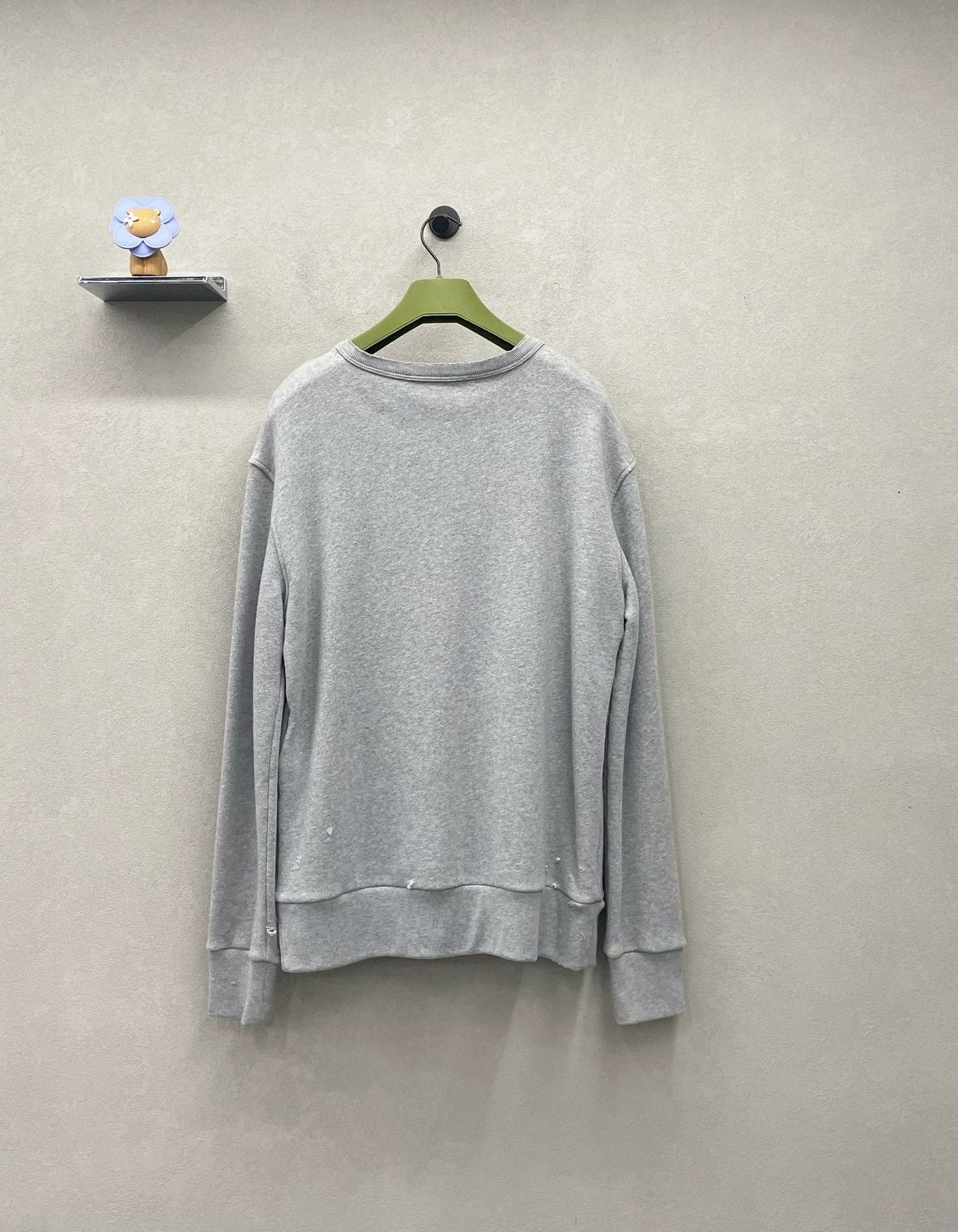 gray gucci hollywood spaceship sweatshirt size S