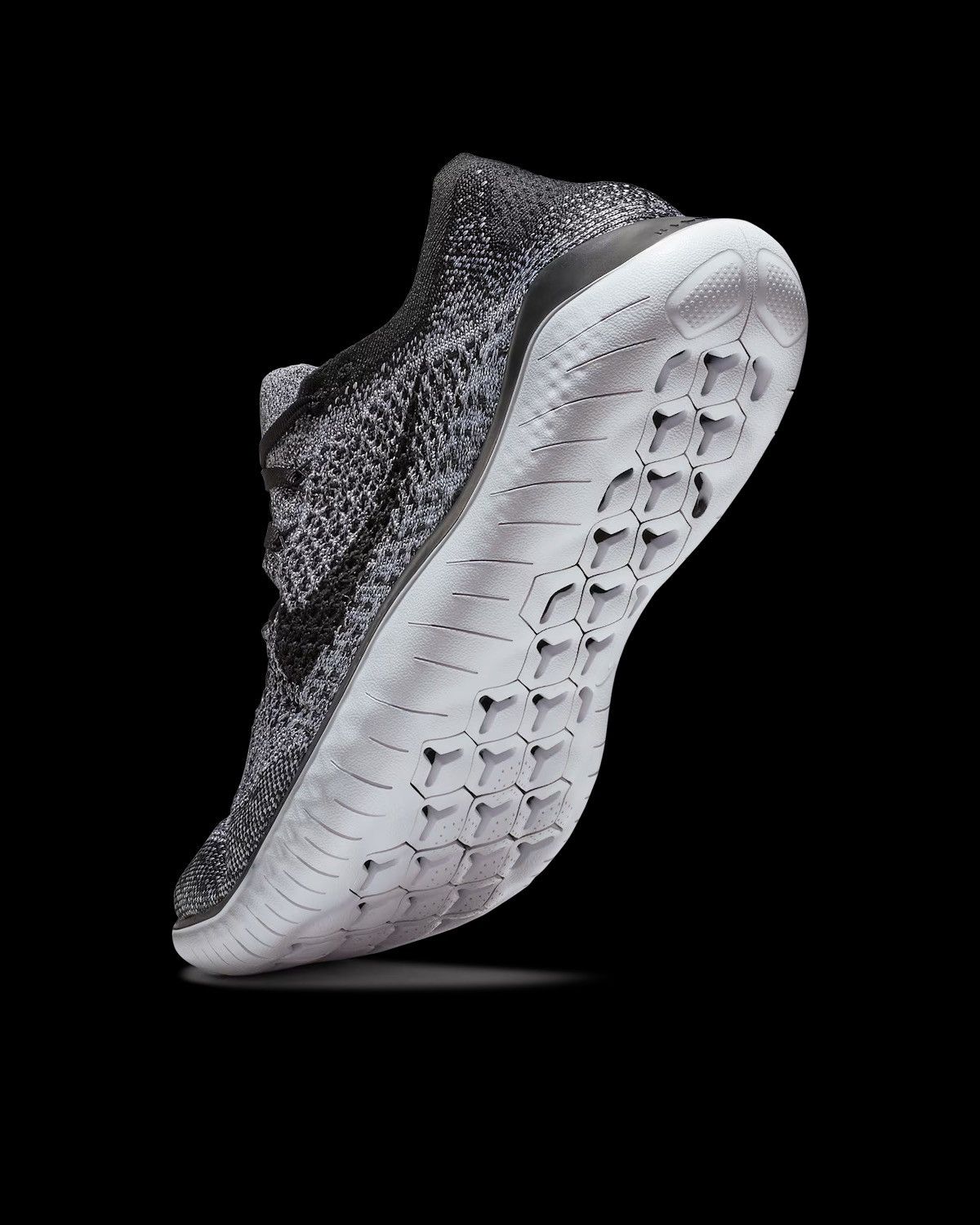 Nike Nike Flyknit Free run 2018 Size US 12 / EU 45 - 7 Thumbnail