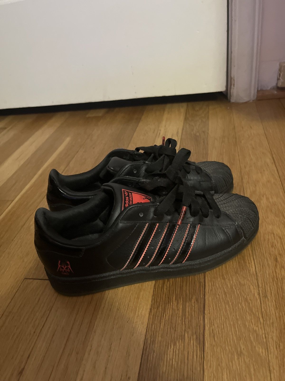 Adidas Superstar Darth Vader Size US 7 / EU 40 - 5 Thumbnail