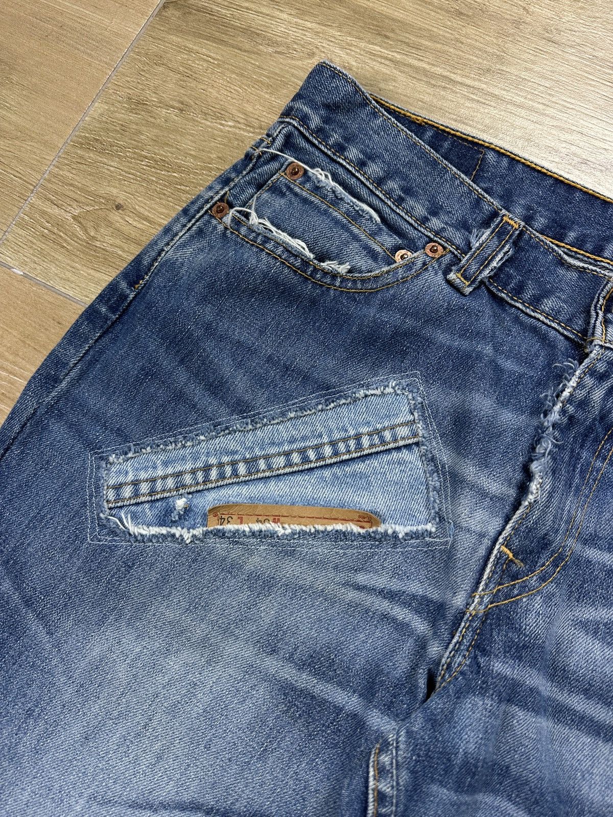 Levi's × Vintage Vintage Y2K Custom Levi’s Patchwork Flared Bootcut Jeans Size 30" / US 8 / IT 44 - 9 Thumbnail