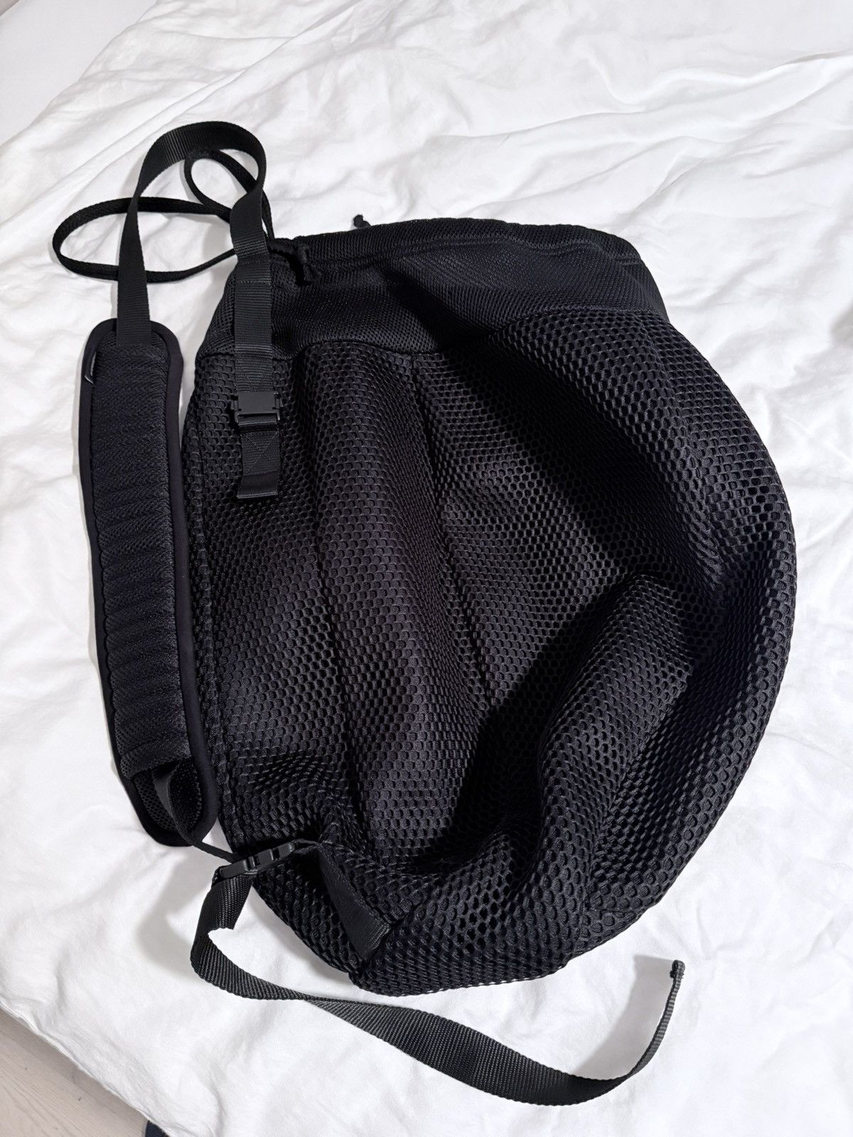 Pouch Space Grid in Black, Men's — image 5 of 6