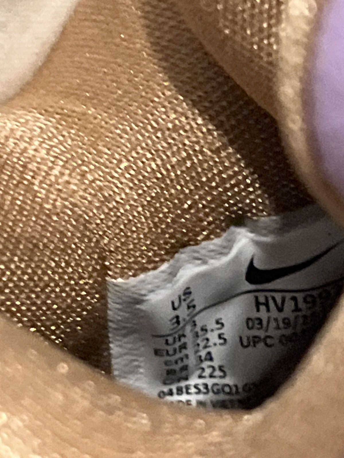 Nike Nike KD18 purple and gold basketball trainers Size US 5 / EU 37 - 6 Thumbnail