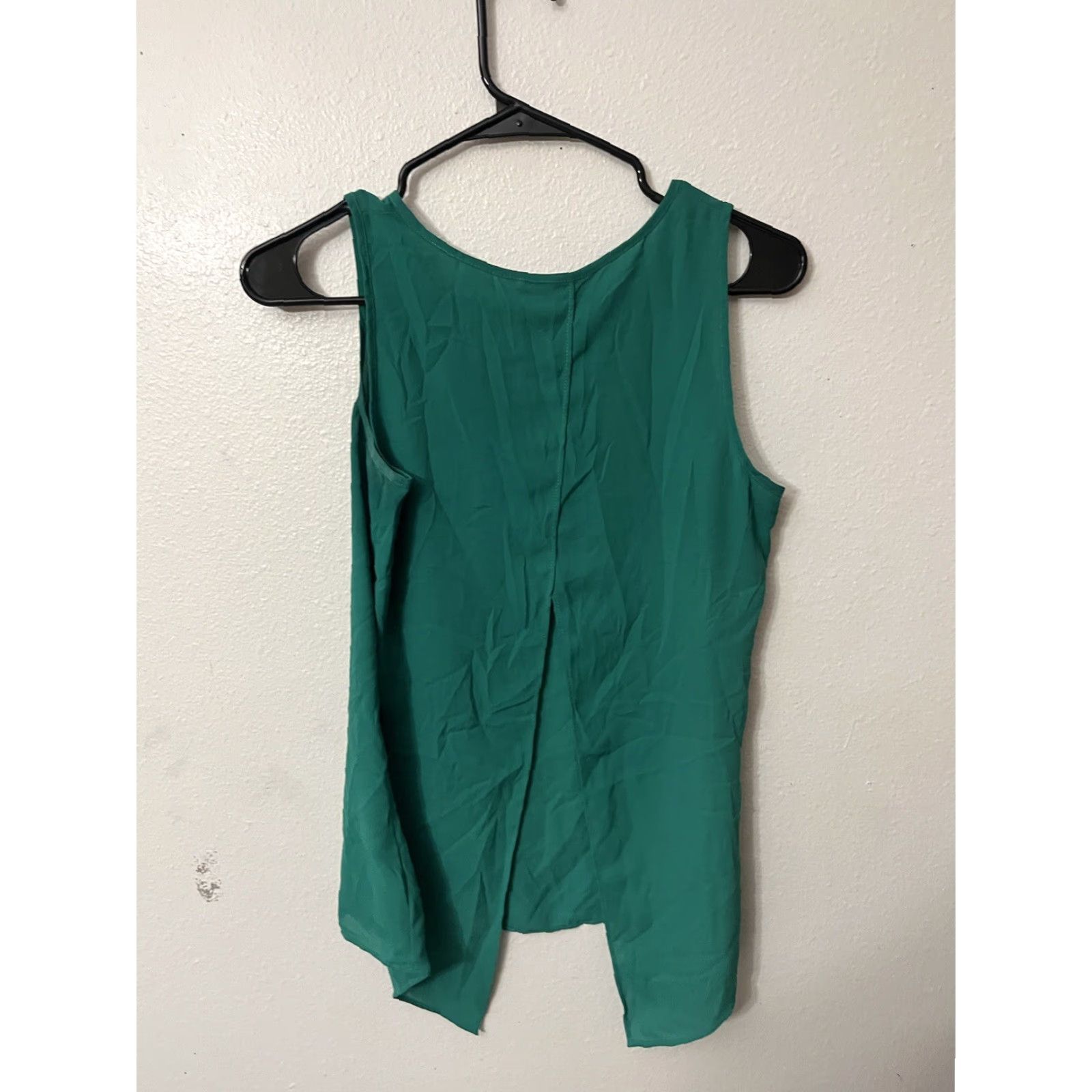 Express EXPRESS Women’s Size S Sleeveless Top Blouse Chiffon Green Crew Neck Size S / US 4 / IT 40 - 4 Thumbnail