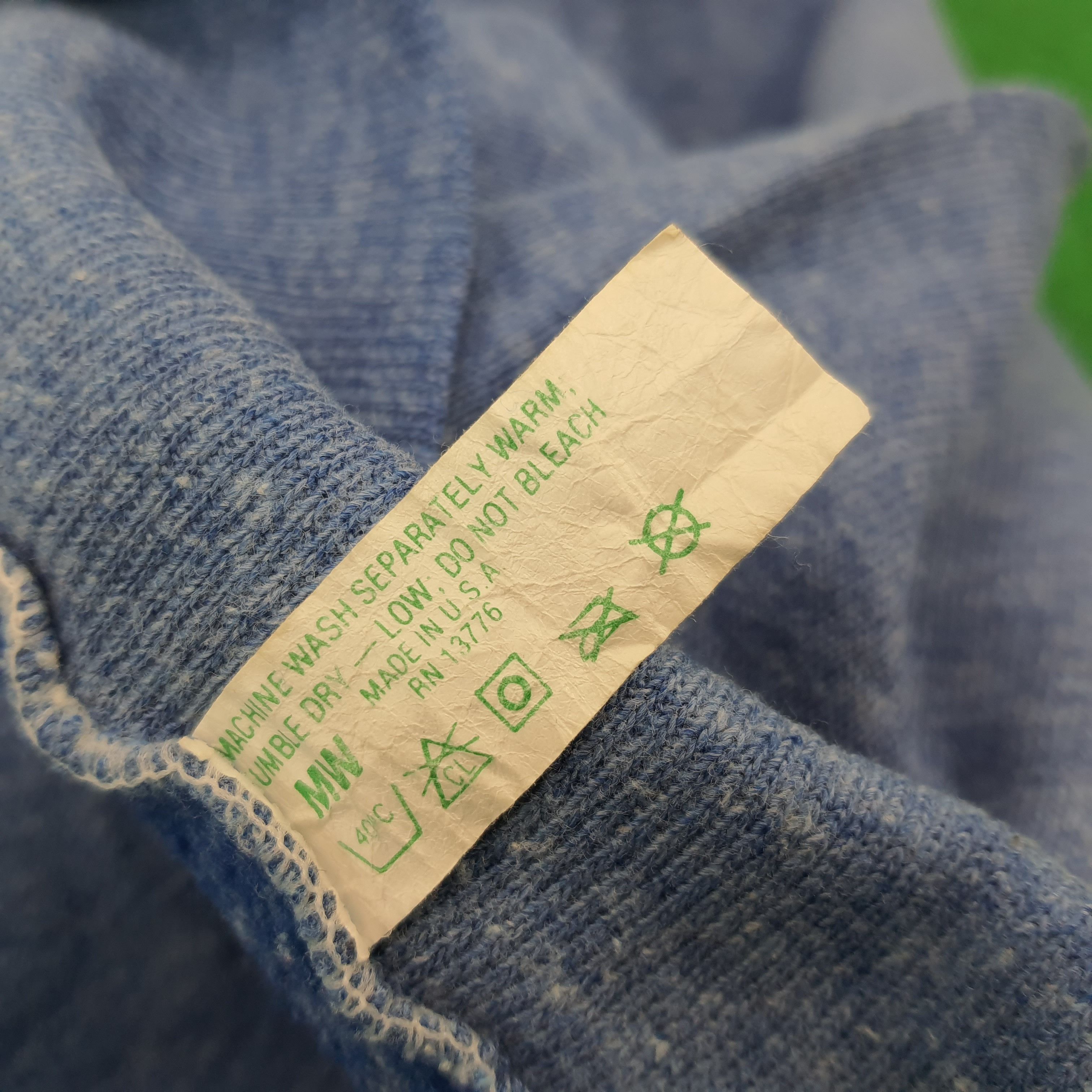 Vintage Vintage Books The Tale of Peter Rabbit Sweatshirt C232N13 Size US S / EU 44-46 / 1 - 5 Thumbnail