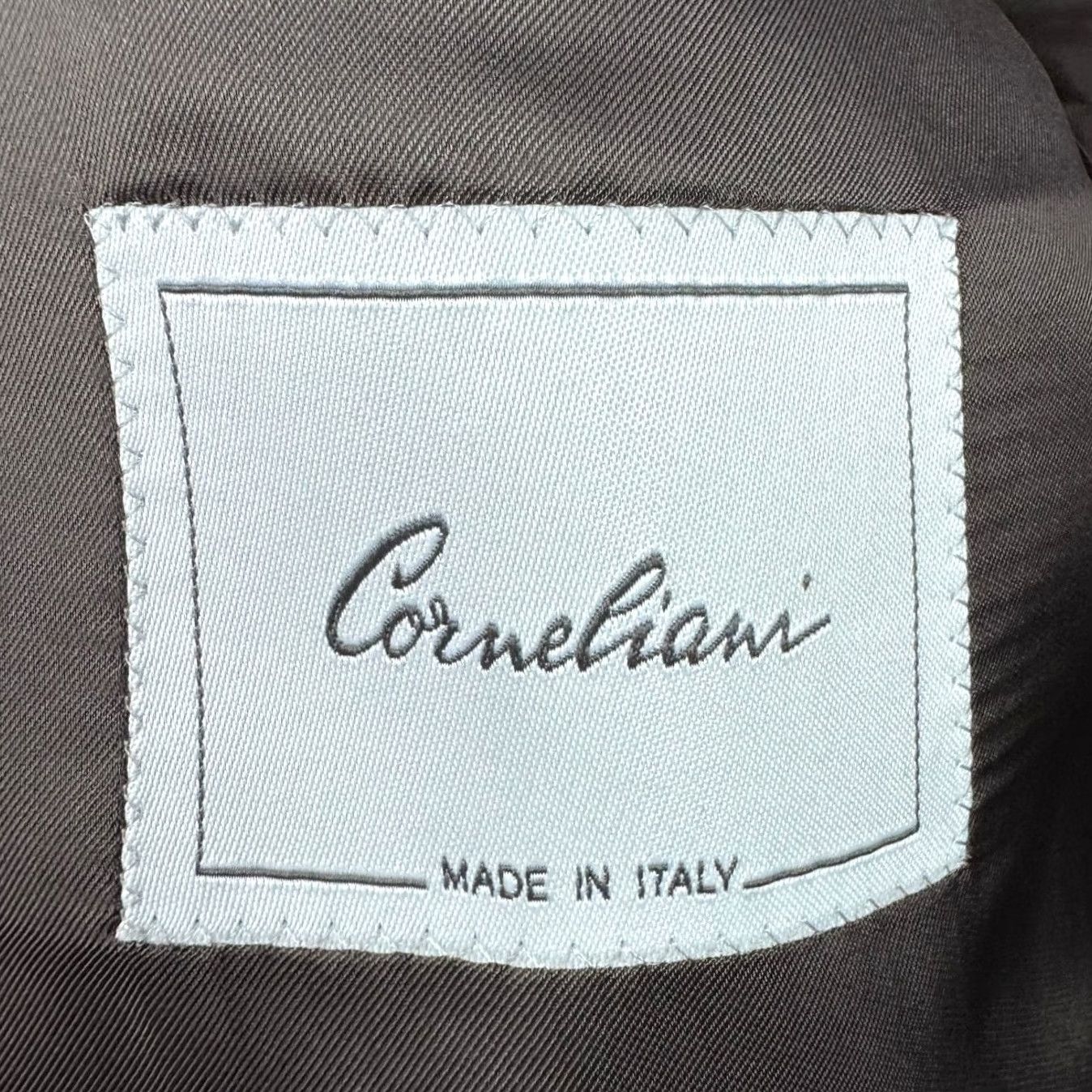 Corneliani Corneliani Men's Blazer 100% Wool Tweed Gray Herringbone Italy 42R 2-Button Size 42R - 4 Thumbnail