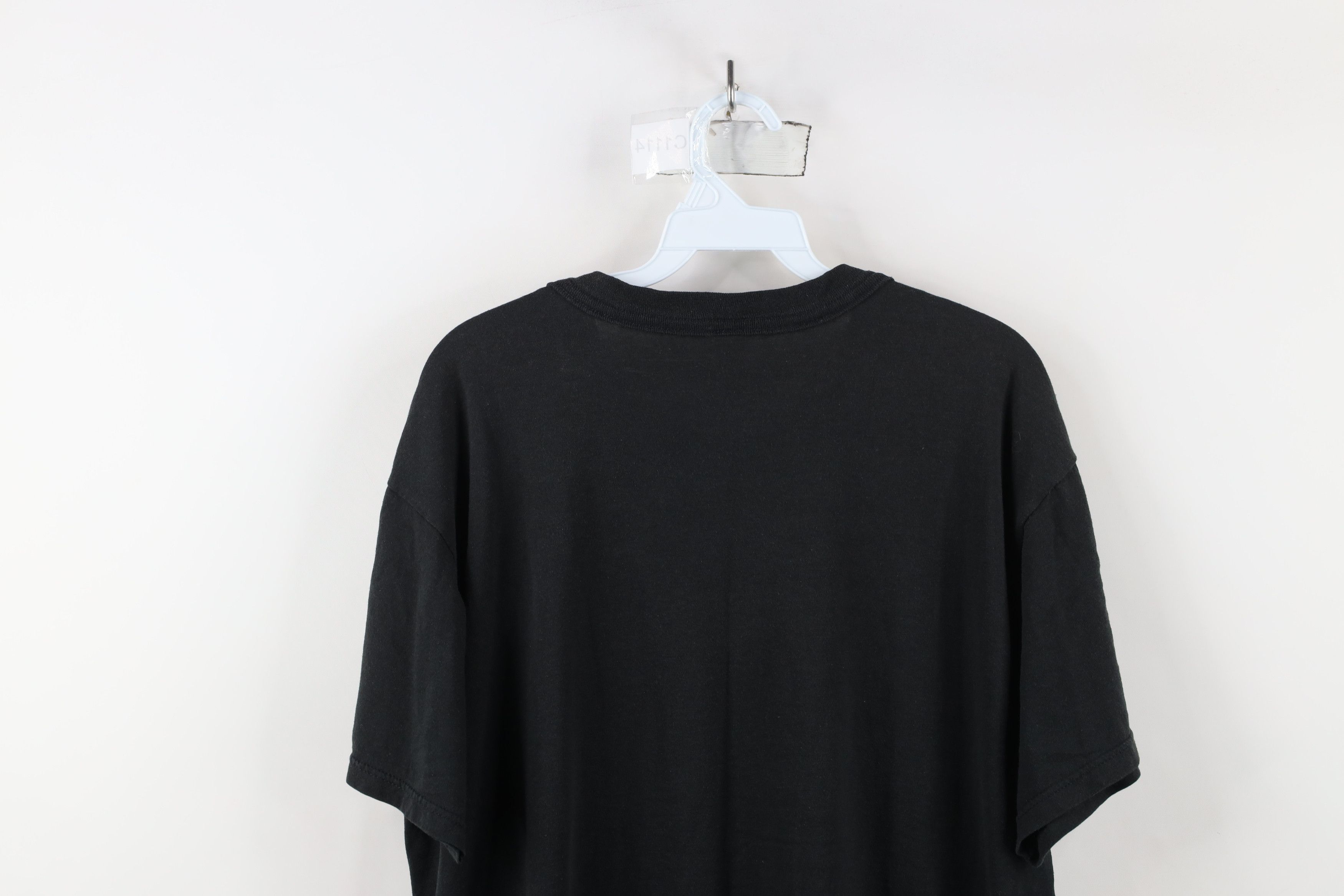 Vintage Vintage 90s Streetwear Pocket Short Sleeve T-Shirt Black Size US L / EU 52-54 / 3 - 12 Thumbnail