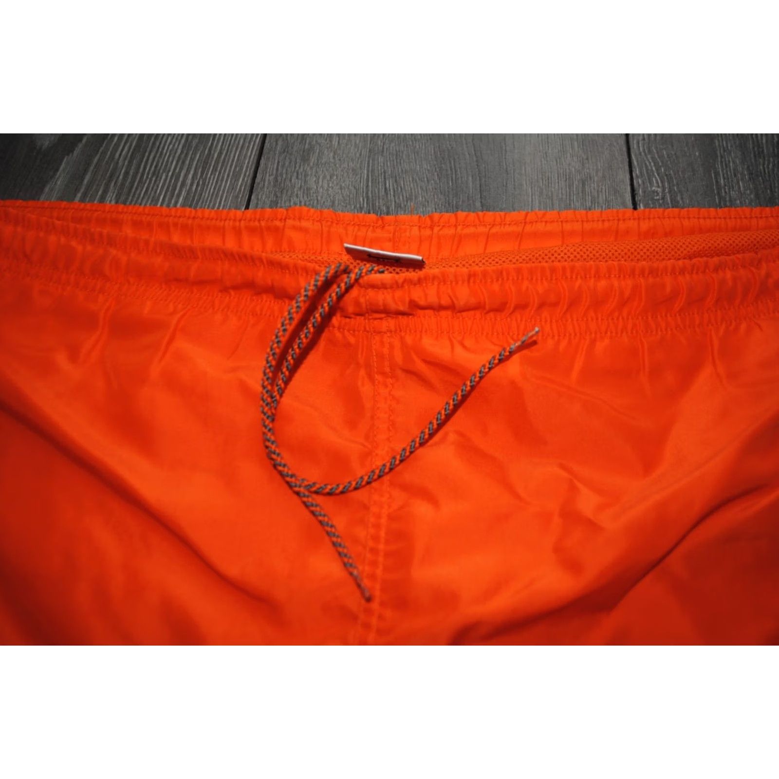 Nike VINTAGE Nike SHORTS ADULT XL ORANGE SWOOSH 90S NYLON BEACH SWIMMING WITH POCKETS Size US 36 / EU 52 - 3 Thumbnail