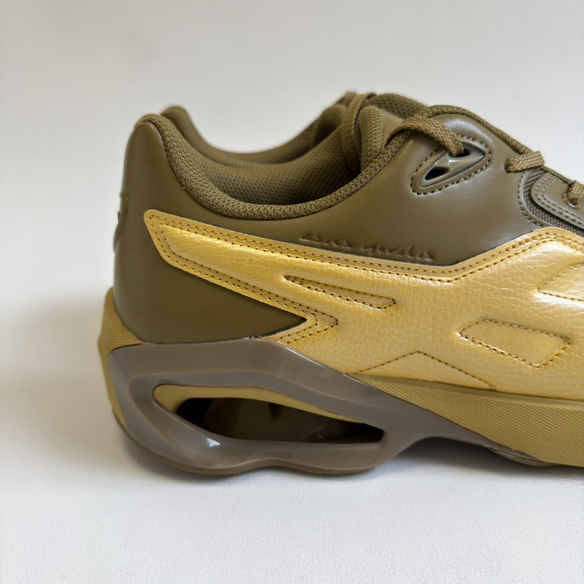 Asics × Kiko Kostadinov ‘Medallion Yellow’ Novalis Gel-Teremoa Sneakers Size US 11.5 / EU 44-45 - 7 Thumbnail