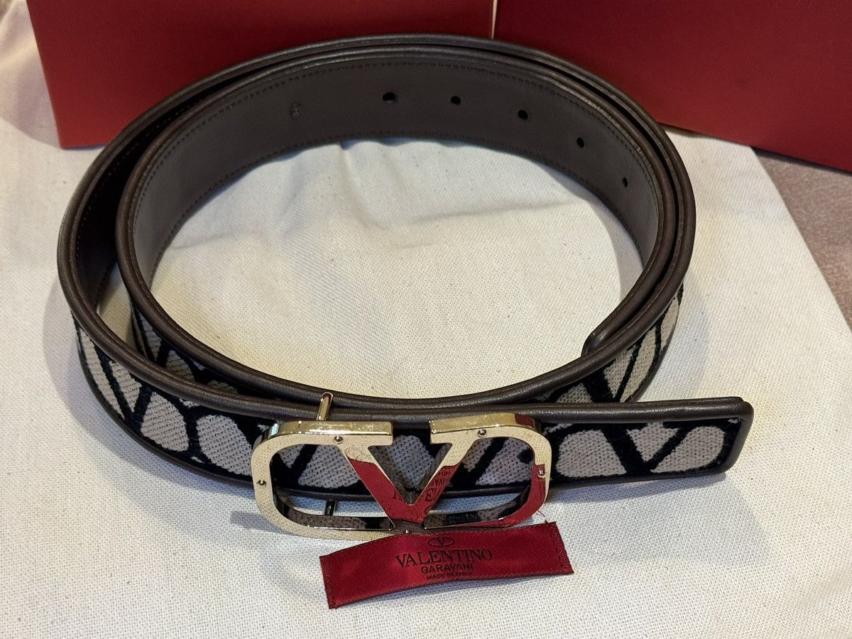 Valentino Valentino Garavani Black and Gold Belt Size ONE SIZE - 12 Thumbnail