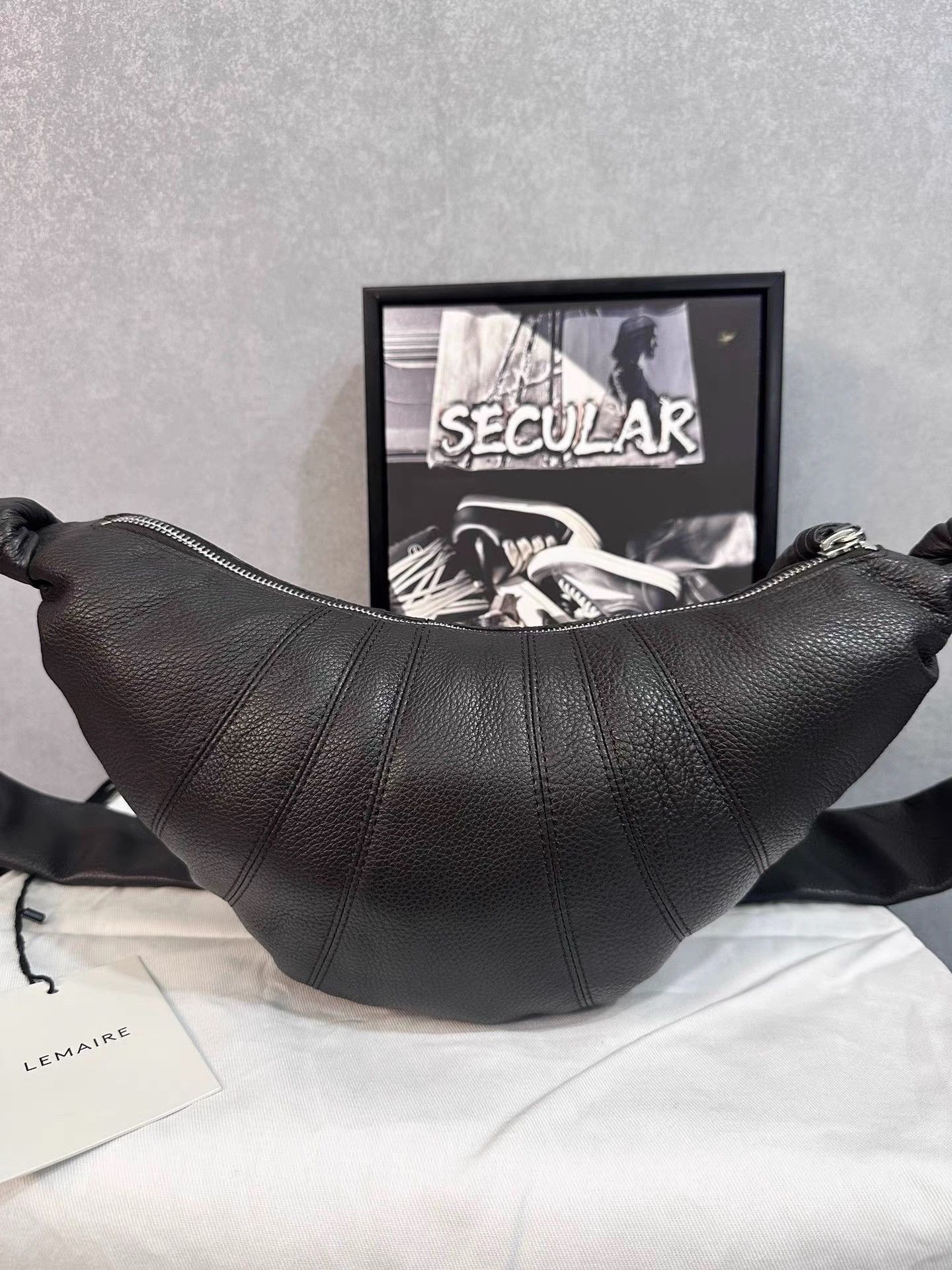 Lemaire Lemaire Brand New Grained Leather Small Croissant Bag K34 Size ONE SIZE - 3 Thumbnail