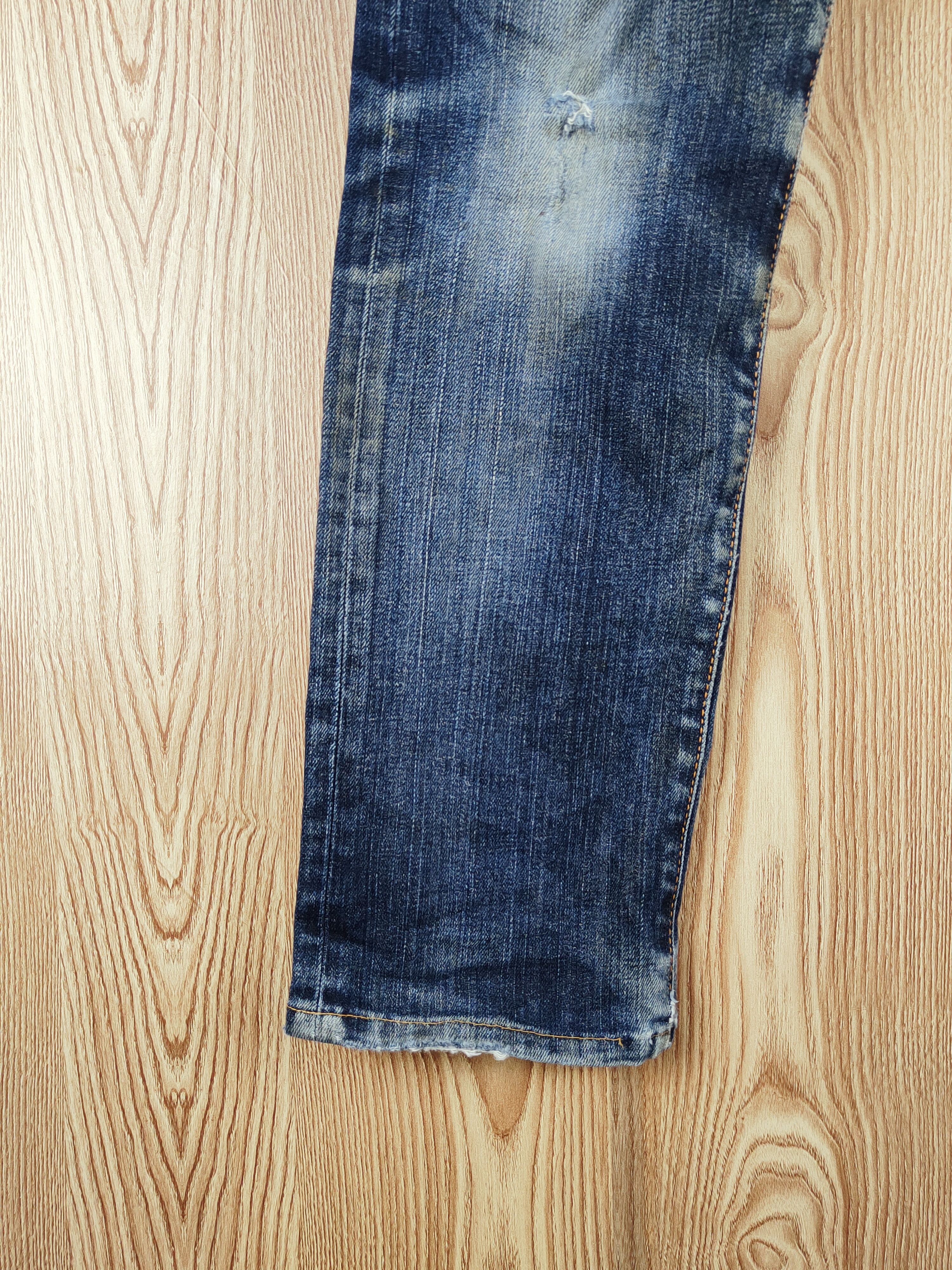 Levi's 705 Levi's Dark Blue Distressed Ripped Jeans #S2709 Size US 31 - 4 Thumbnail