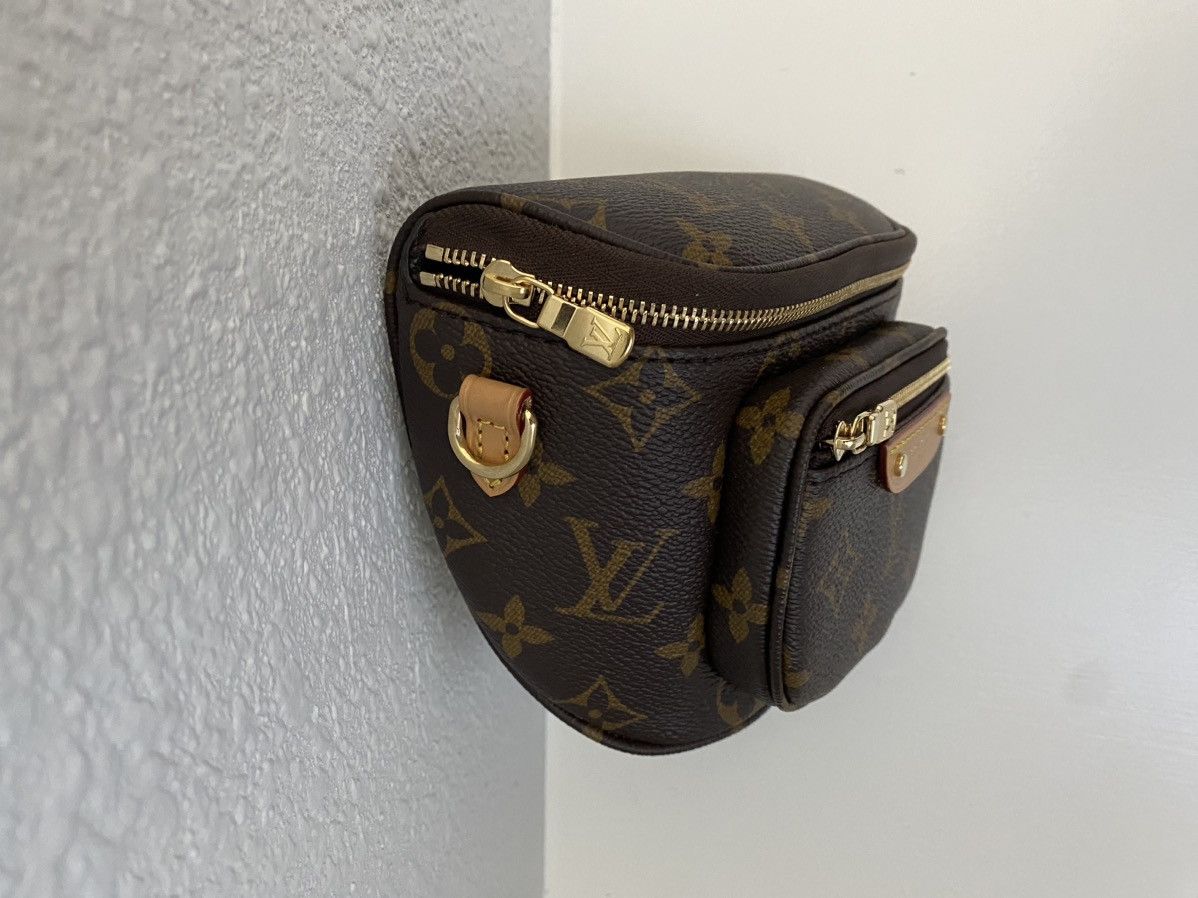 Louis Vuitton Authentic Louis Vuitton Mini Bumbag Monogram Size ONE SIZE - 10 Thumbnail