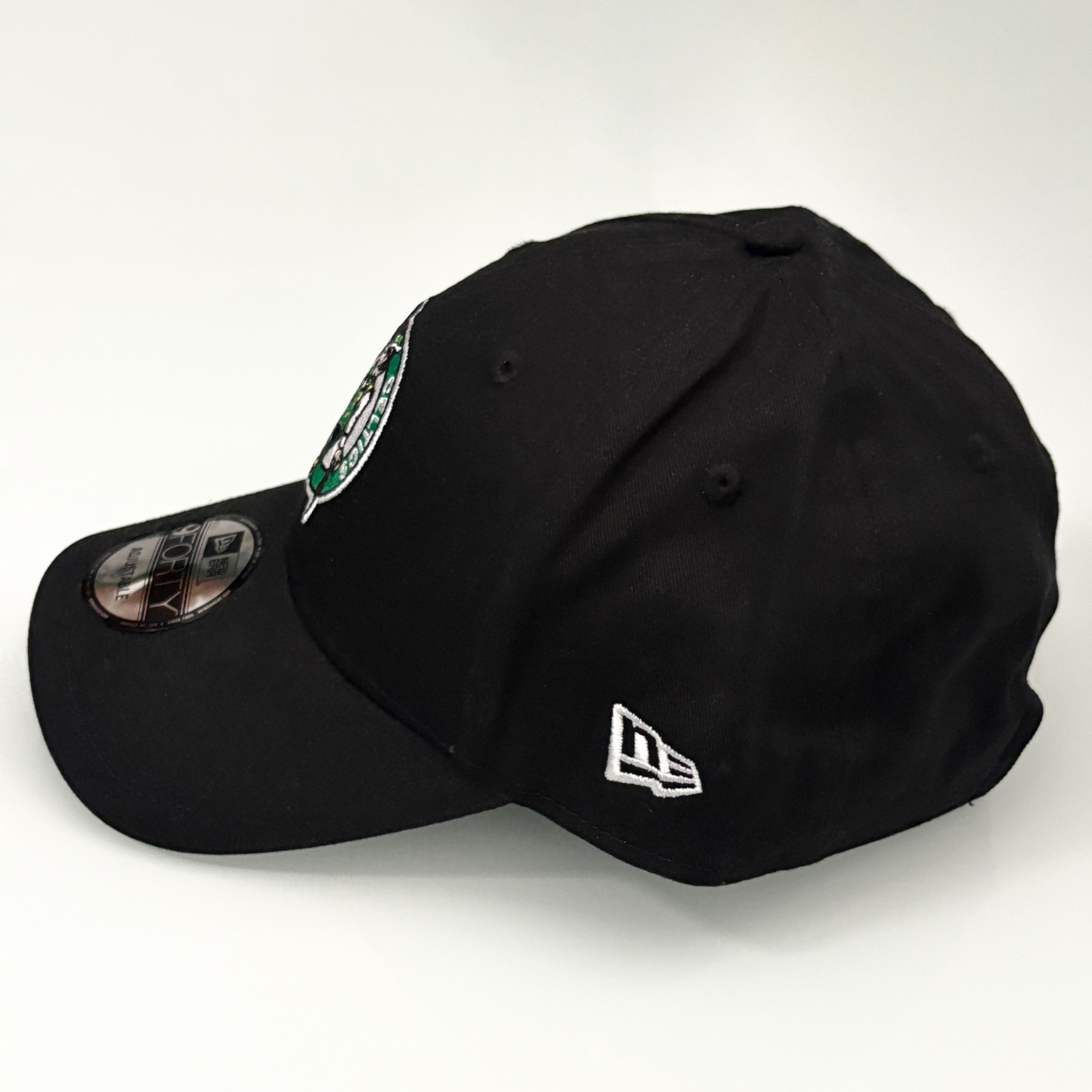 New Era New Era Boston Celtics 9FORTY Black Strapback Adjustable Hat Size ONE SIZE - 2 Thumbnail