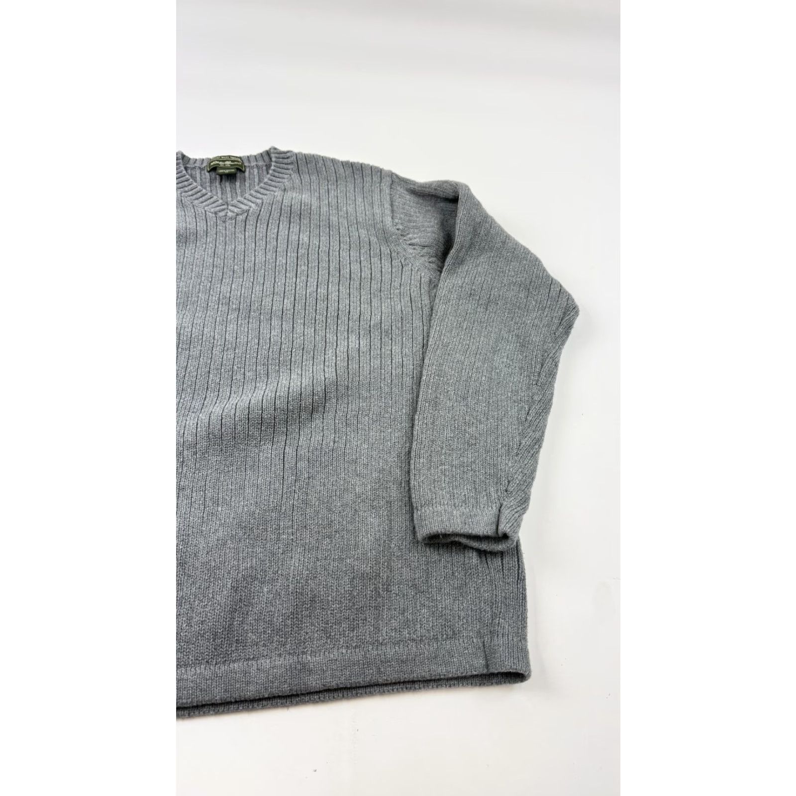 Eddie Bauer Eddie Bauer Sweater Mens Medium Gray V Neck Cotton Pullover Water Resistant Size US M / EU 48-50 / 2 - 3 Thumbnail