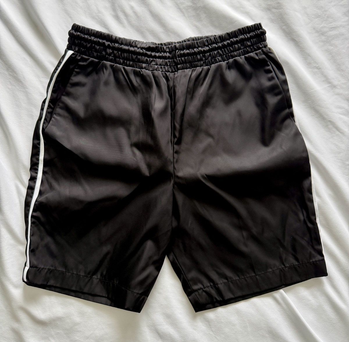 Prada PRADA Nylon Bermuda Shorts with White Piping Size 27" / US 4 / IT 40 - 2 Thumbnail