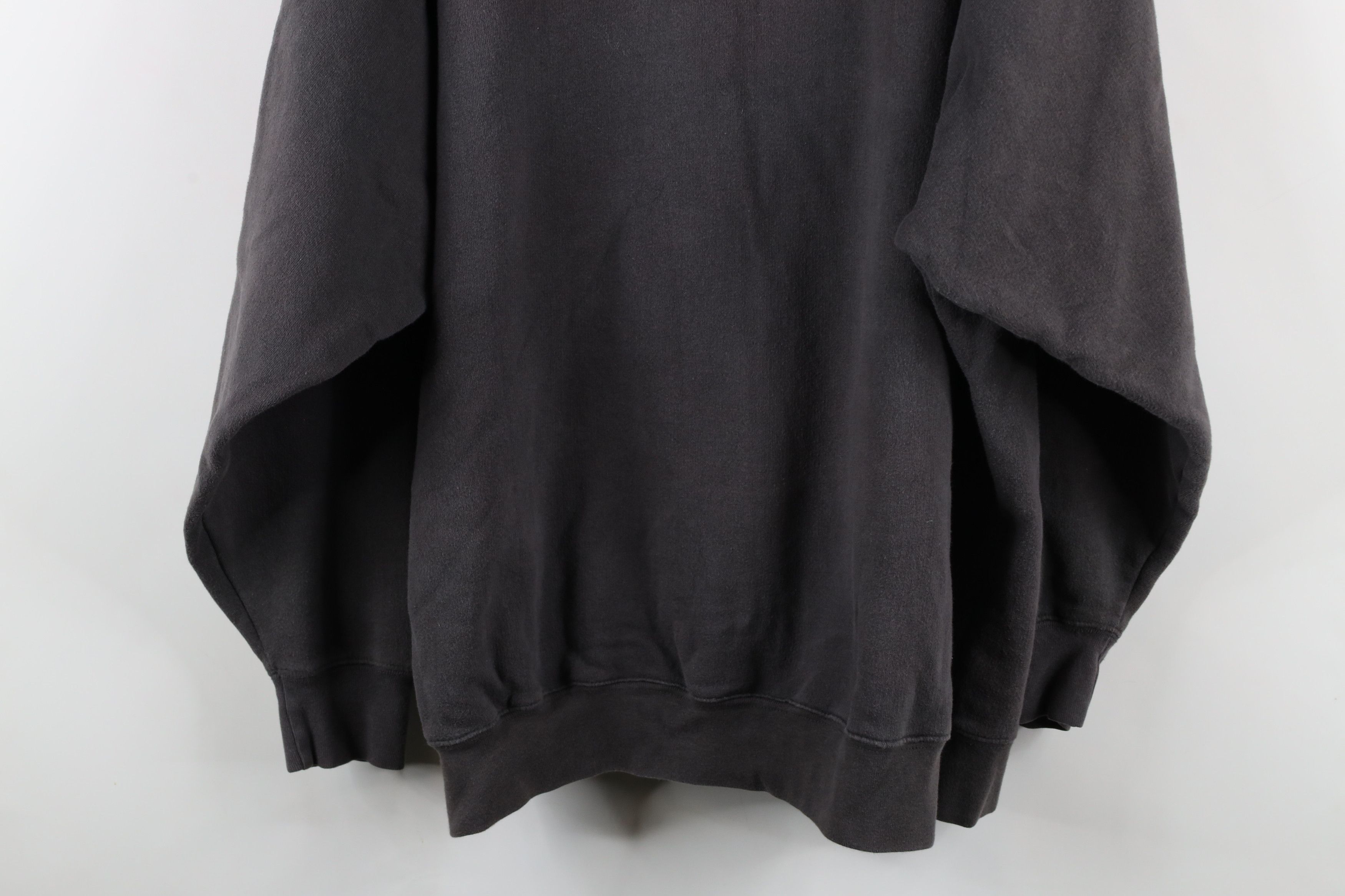 Vintage Vintage 90s Streetwear Out American Wildlife Wolf Hoodie Size US XXL / EU 58 / 5 - 10 Thumbnail