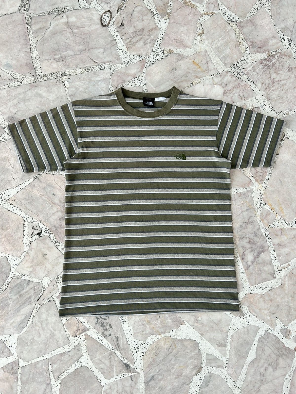 The North Face Vintage North Face Green Stripes Tee Size US M / EU 48-50 / 2 - 1 Thumbnail
