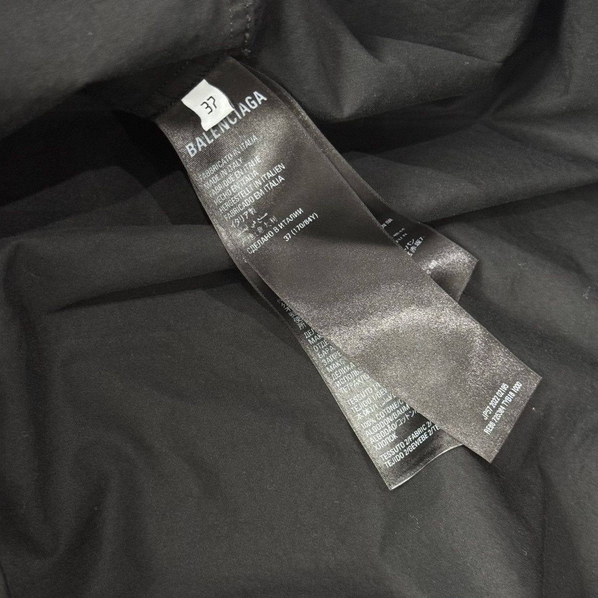 Balenciaga Balenciaga Logo Pocket Fake Layers Oversized Shirt Size US S / EU 44-46 / 1 - 5 Thumbnail