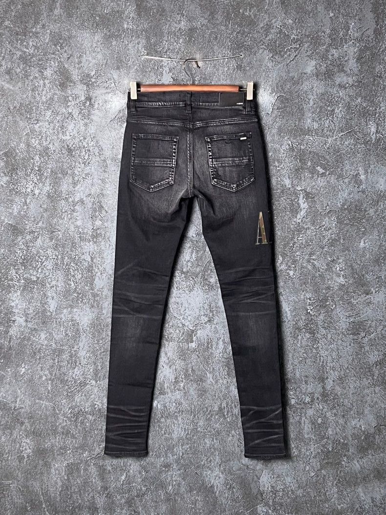 Amiri Amiri letter embroidered destroyed jeans Size US 30 / EU 46 - 2 Thumbnail