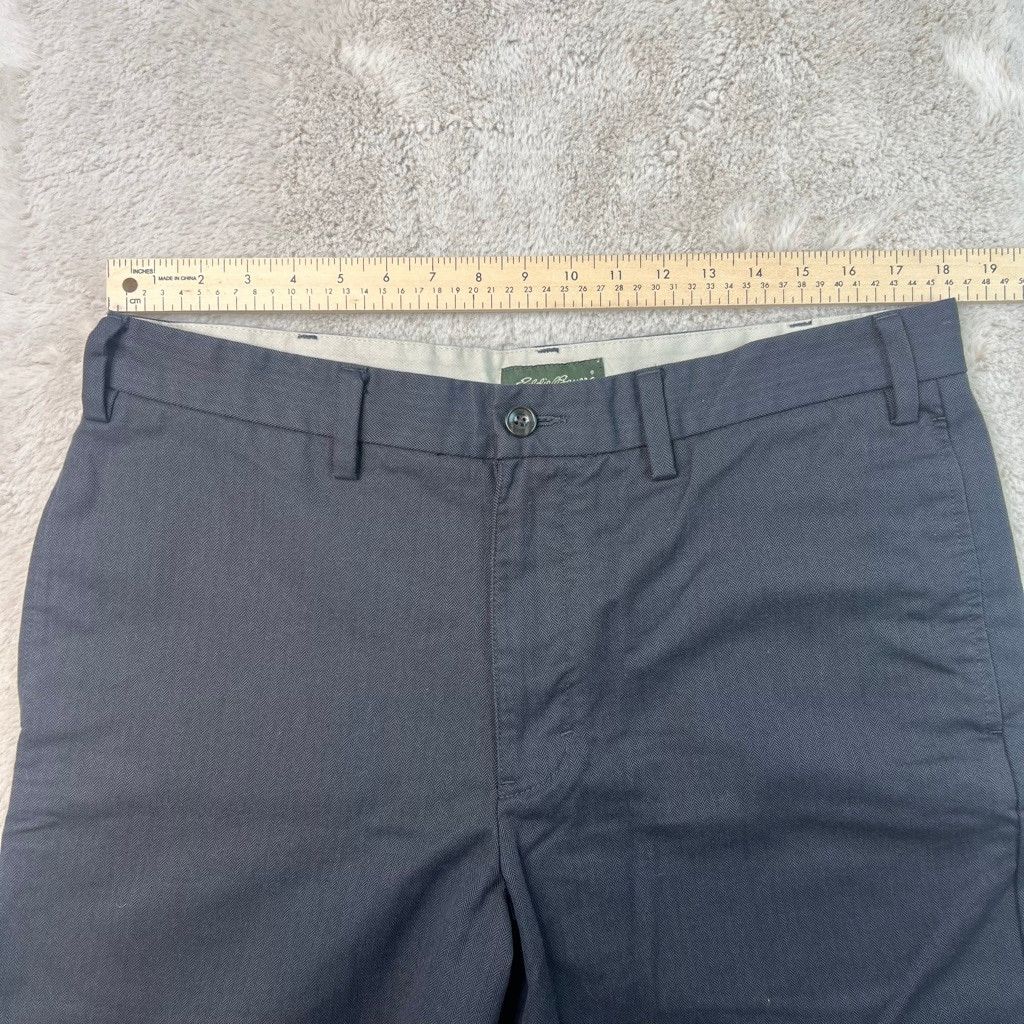 Eddie Bauer Eddie Bauer Chino Pants Mens 36x30 Relaxed Fit Grey Khakis Size US 36 / EU 52 - 3 Thumbnail