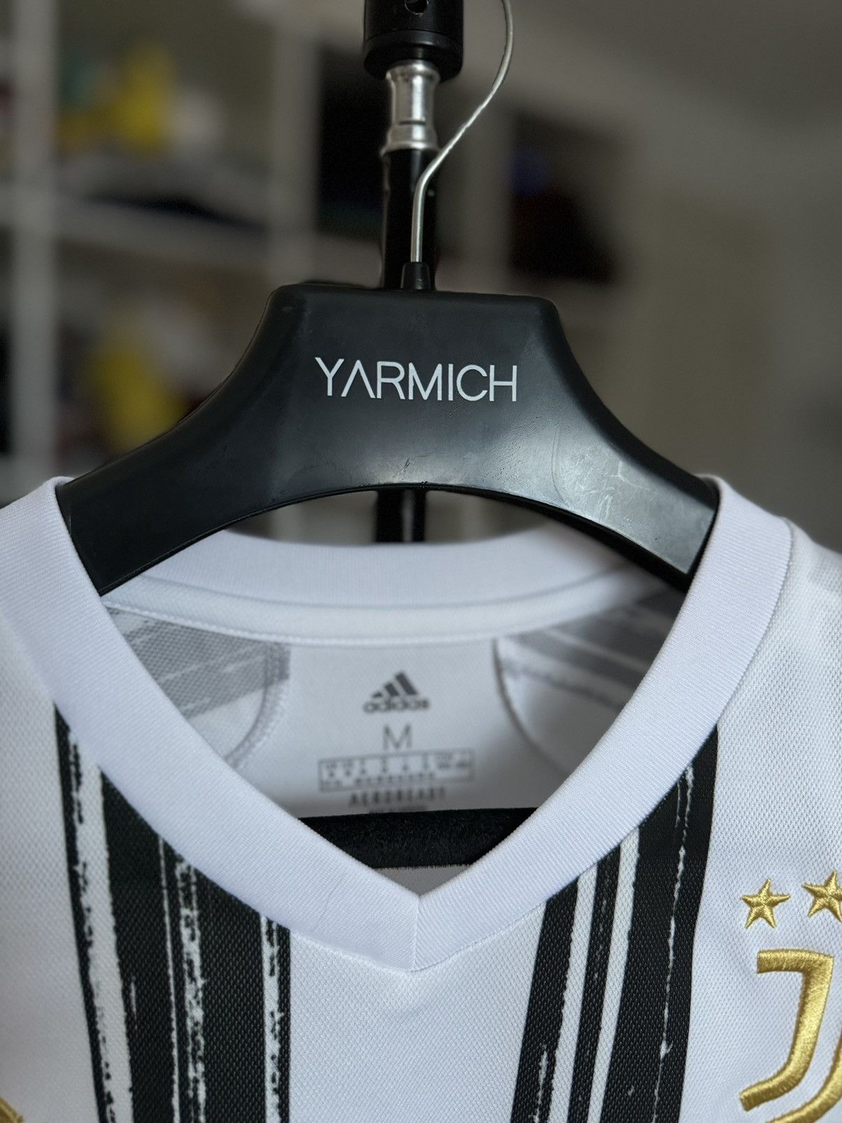 Adidas 2020 Juventus Adidas Jeep Soccer Jersey Size US M / EU 48-50 / 2 - 3 Thumbnail