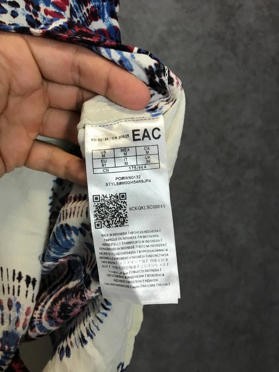 Guess Guess crazy Hawaiian art shirt Size US M / EU 48-50 / 2 - 5 Thumbnail