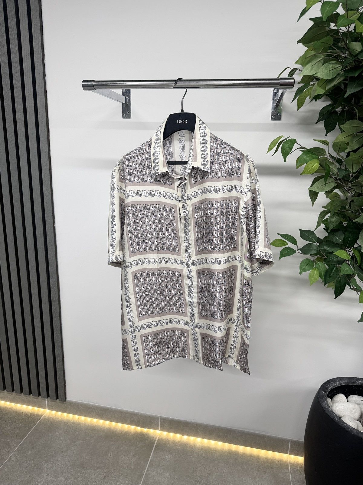Dior Dior Oblique Pixel Short Sleeve Shirt In Beige RRP £1350 Size US M / EU 48-50 / 2 - 1 Thumbnail