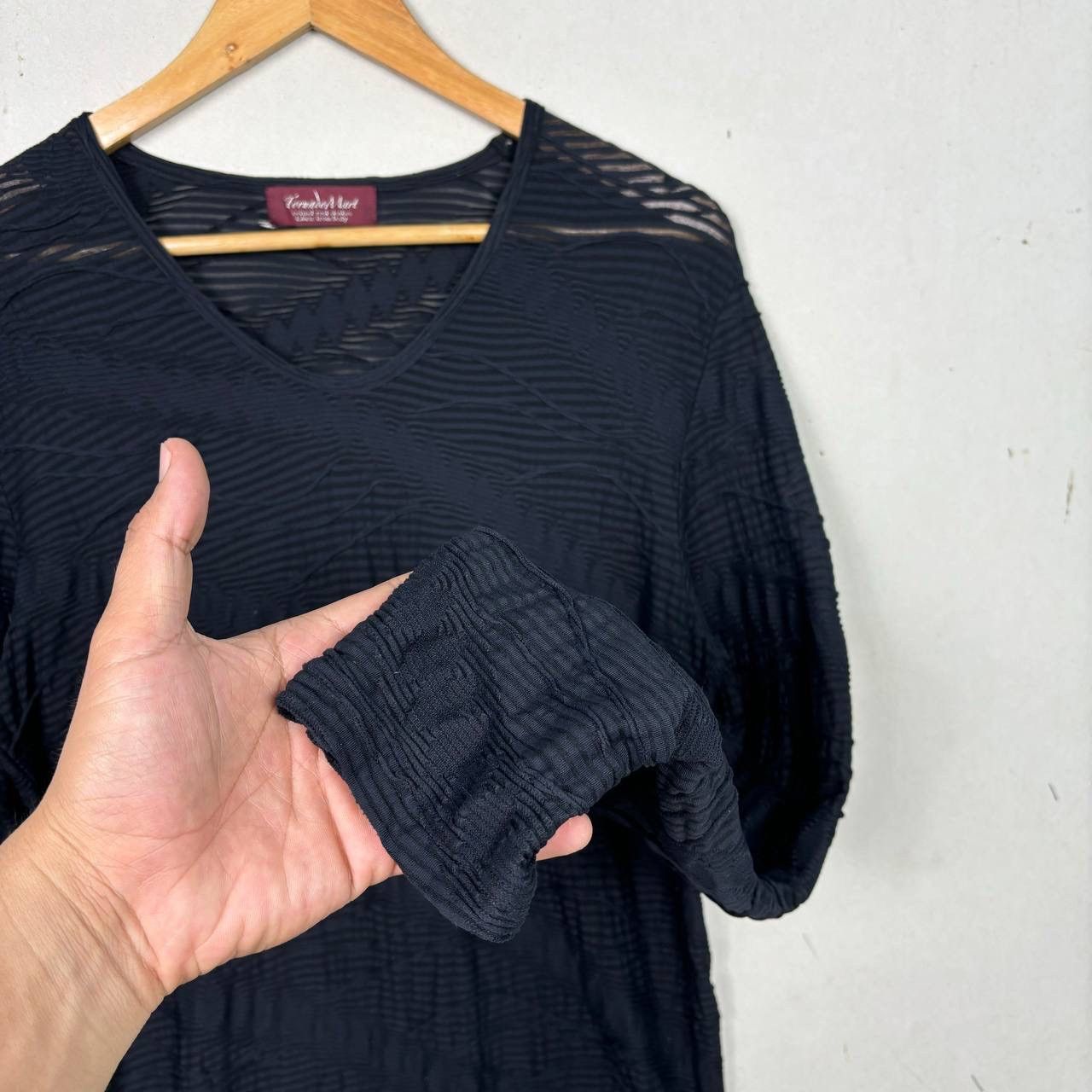 Tornado Mart Tornado Mart Archive 3D Textured Wavy Stripe L/S Shirt Size US M / EU 48-50 / 2 - 6 Thumbnail