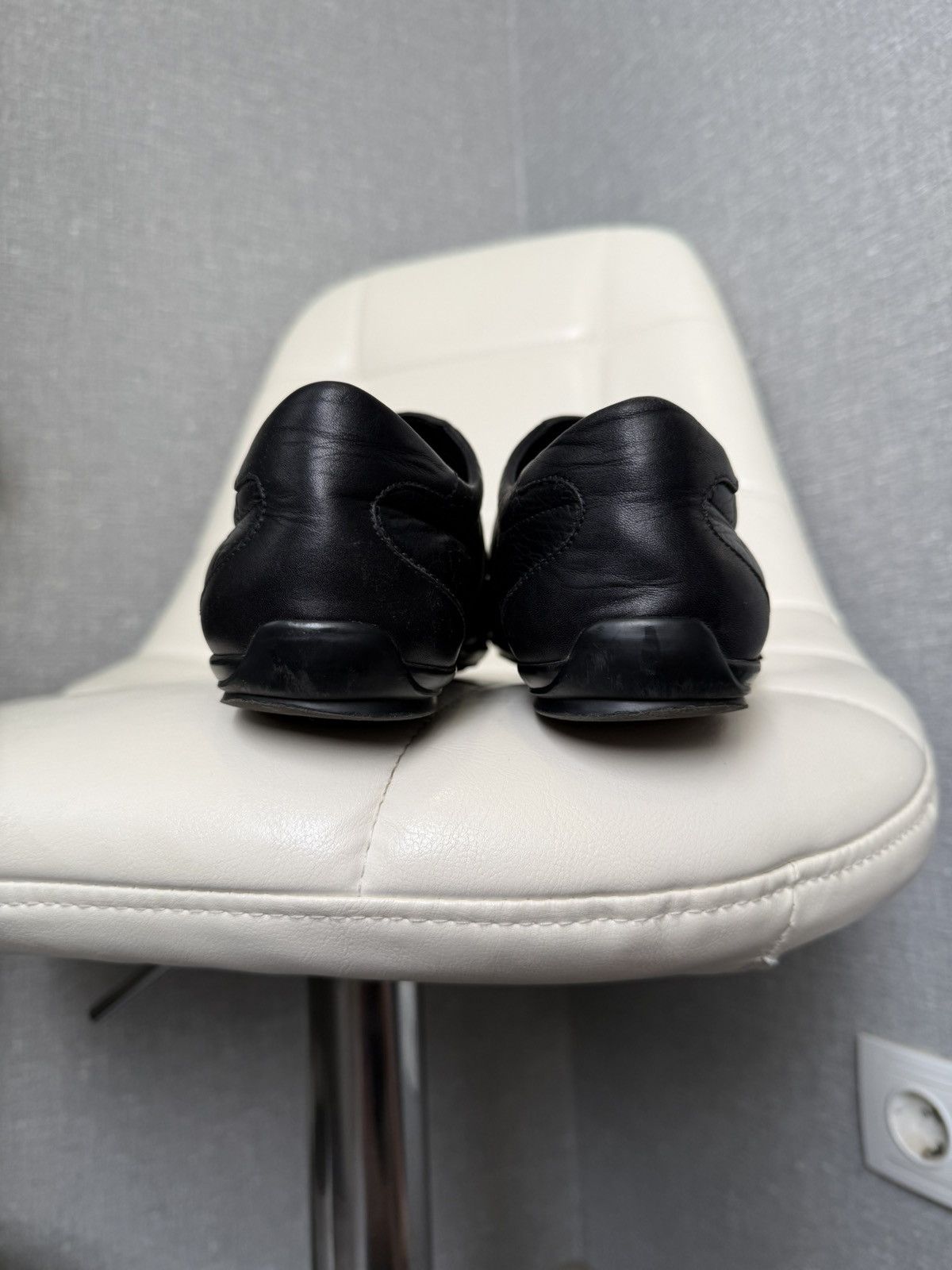 Gucci Gucci GG Guccissima Monogram Black Leather Sneakers (121830) Size US 7 / IT 37 - 19 Thumbnail