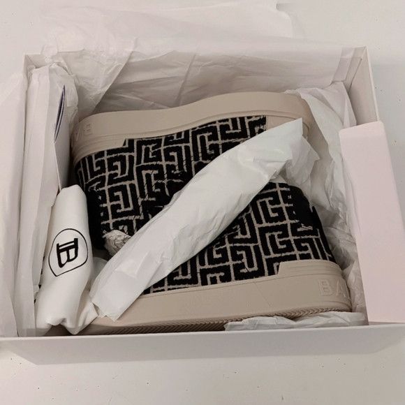 Balmain Balmain B-Court Bicolor Monogram Jacquard High-Top Sneakers Size US 7 / IT 37 - 13 Thumbnail