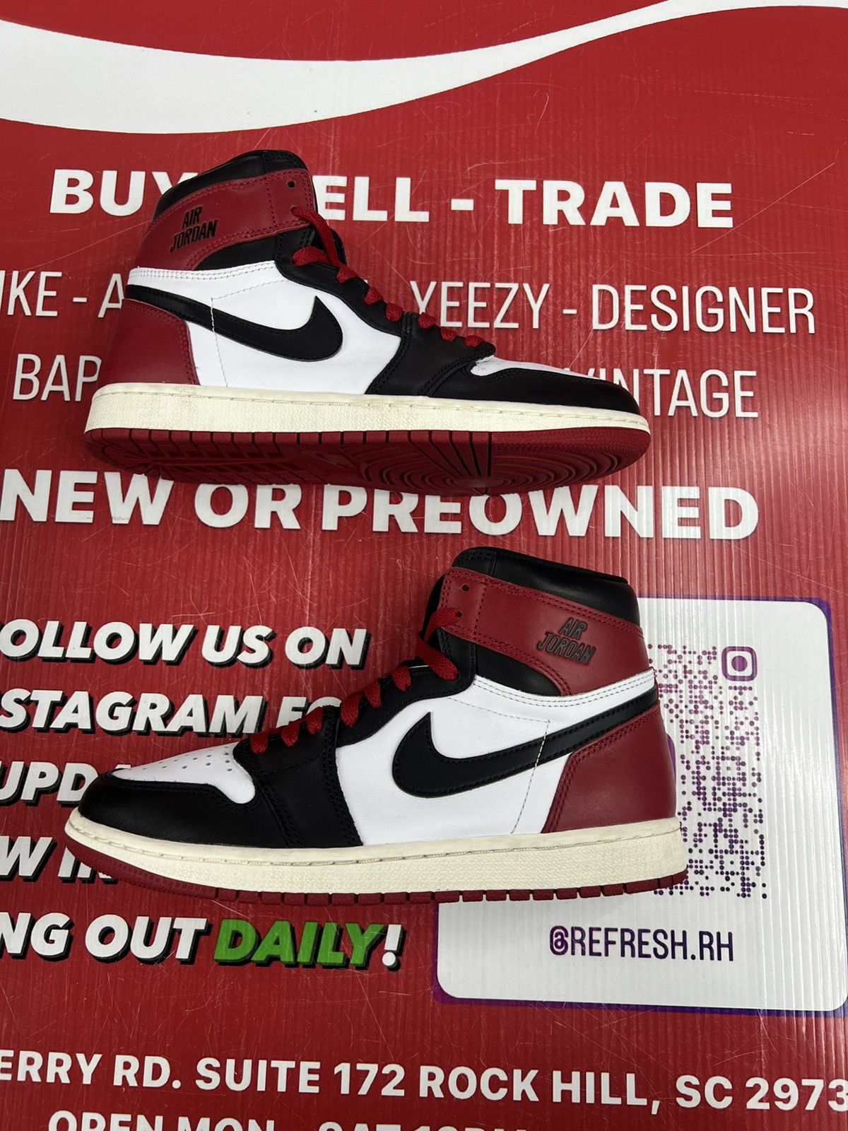 Jordan Brand Air Jordan 1 Black Toe Reimagined Size 8 Size US 8 / EU 41 - 2 Thumbnail