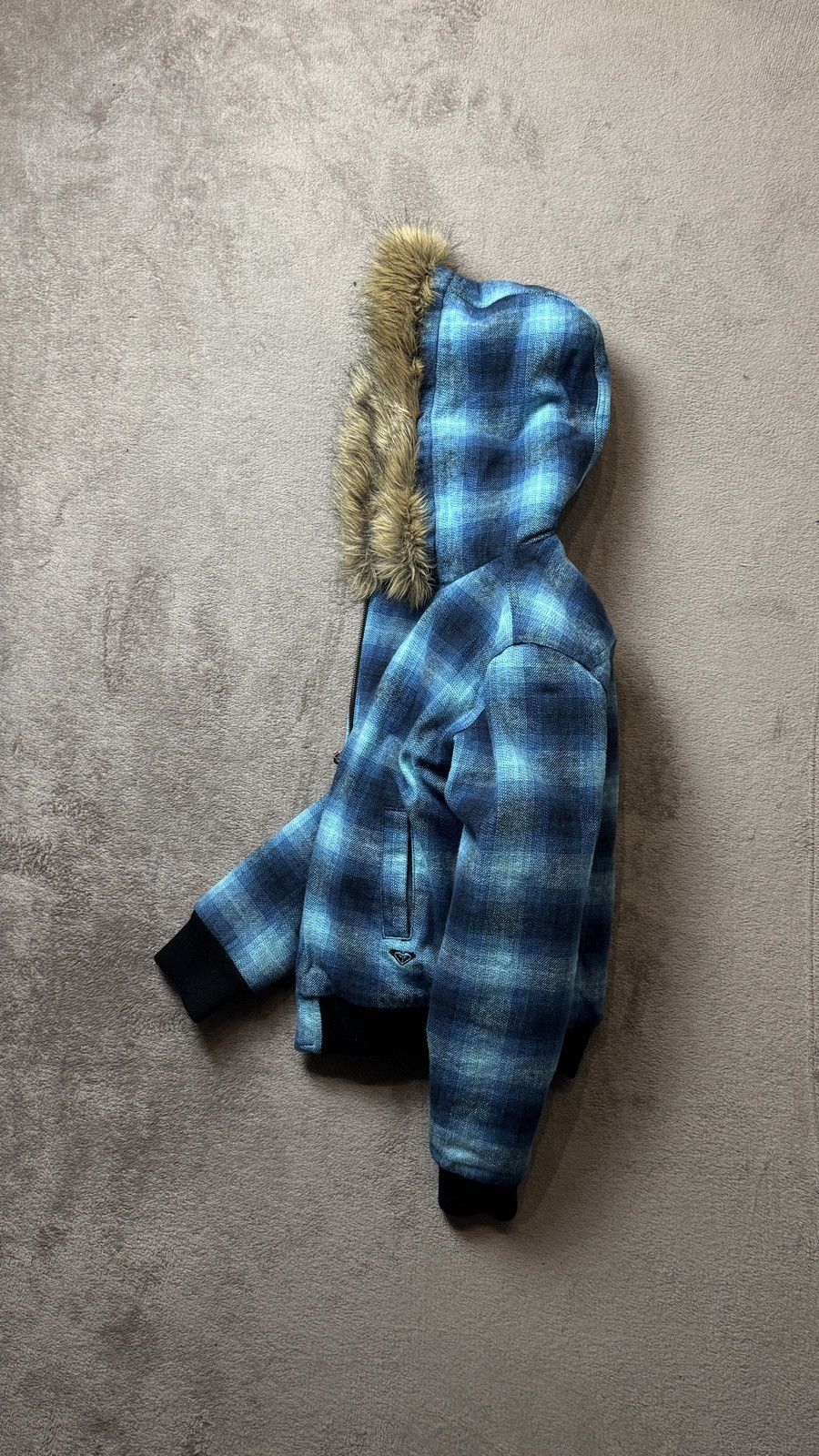 Japanese Brand Roxy Unisex Y2K faux fur hooded flannel jacket LGB Goa cdg Size US S / EU 44-46 / 1 - 3 Thumbnail