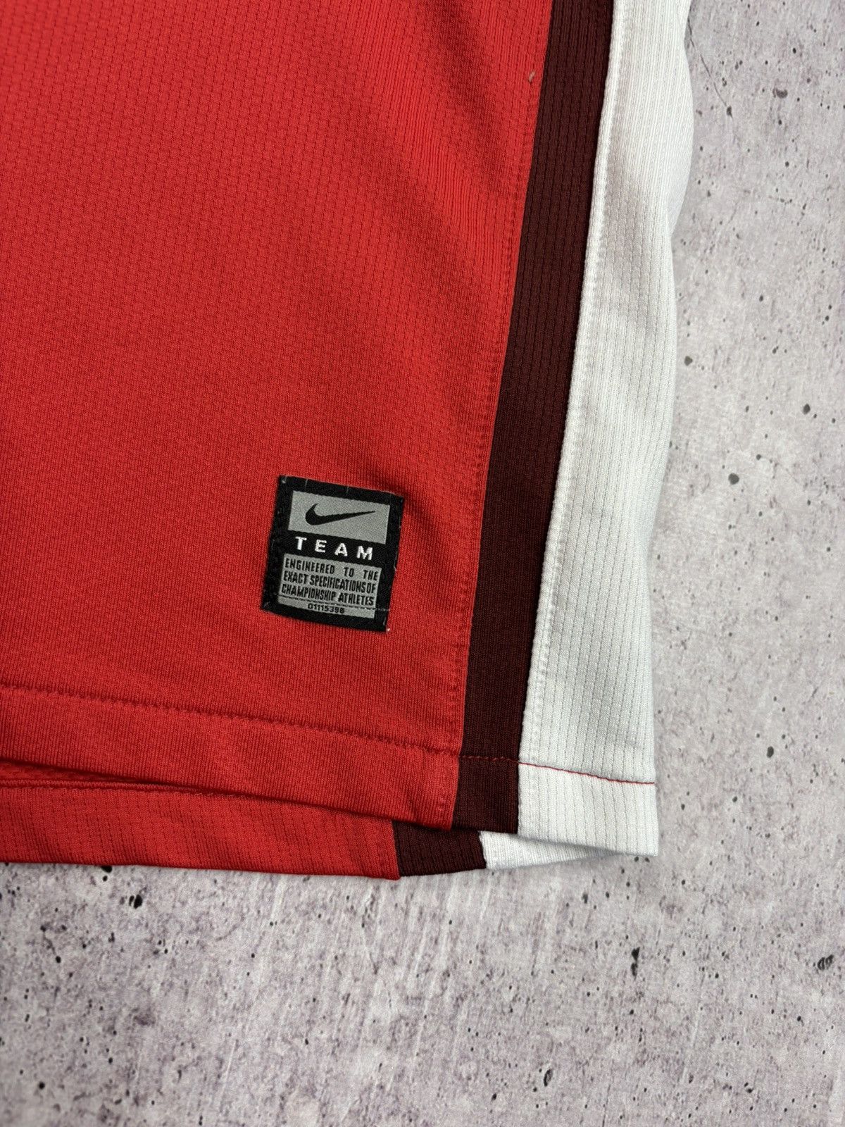 Nike Nike x Arsenal 2008-10 vintage soccer jersey size XL Size US XL / EU 56 / 4 - 4 Thumbnail