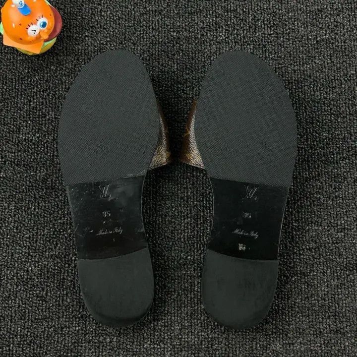 Louis Vuitton Louis Vuitton Lock It Brown Slide Sandals -2508 Size US 6 / IT 36 - 6 Thumbnail