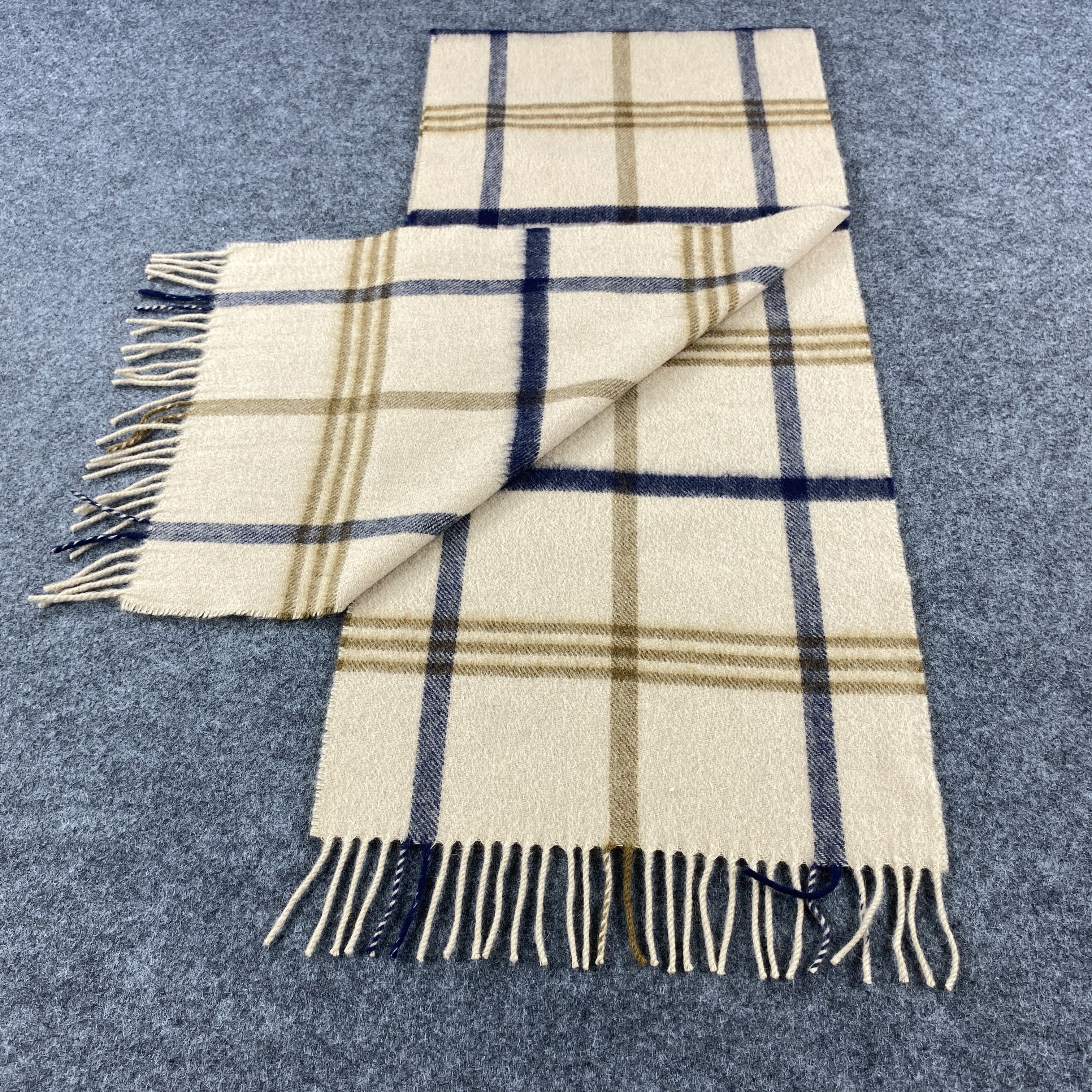 Aquascutum Aquascutum Scarf # Muffler # Neckwear # D394 Size ONE SIZE - 7 Thumbnail