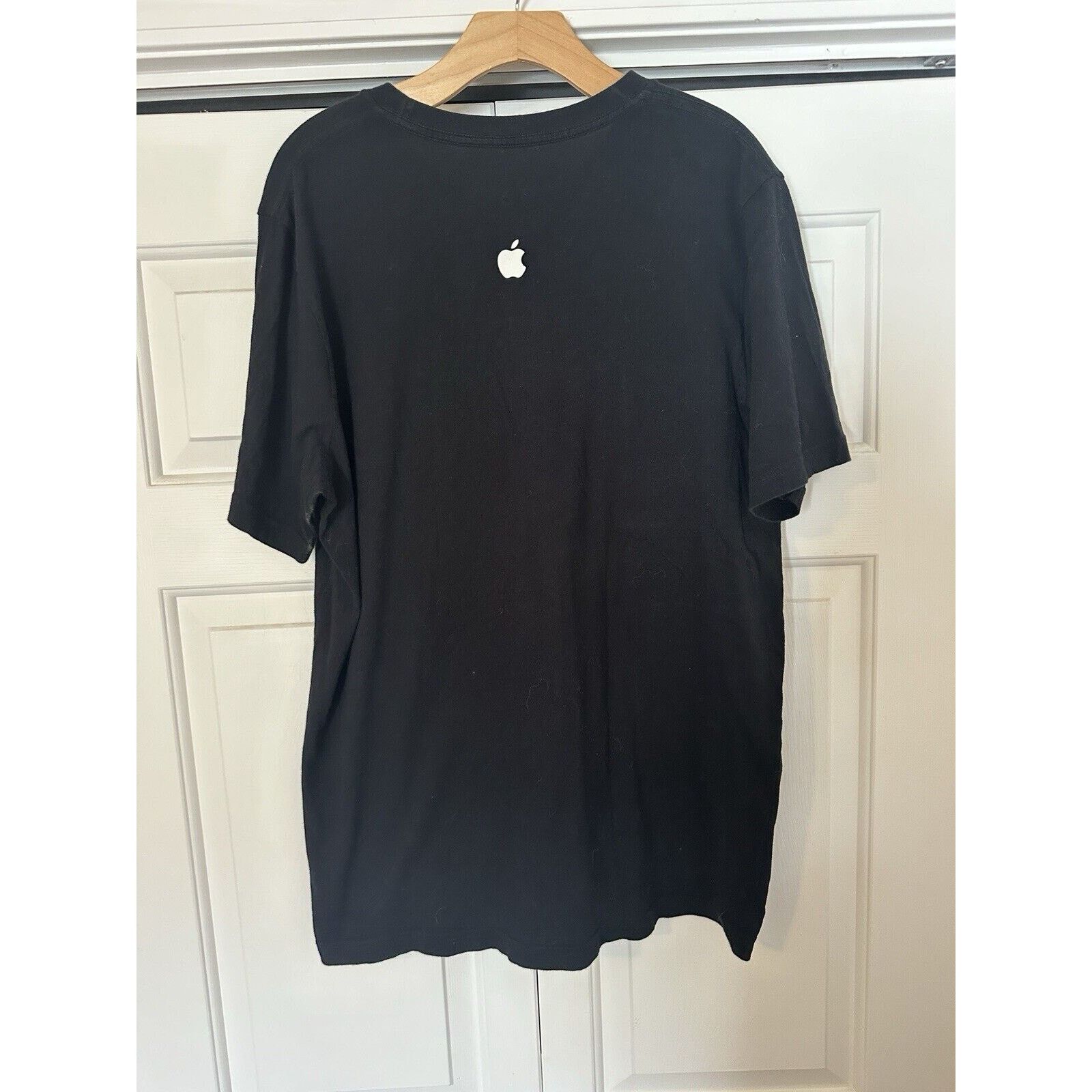 Apple Apple Shirt Mens XL Cupertino Home Of The Mothership Mac Blk Size US XL / EU 56 / 4 - 2 Thumbnail