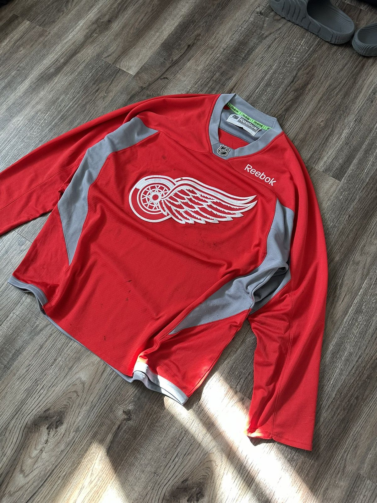 Other DETROIT REDWINGS REEBOK HOCKEY JERSEY Size US L / EU 52-54 / 3 - 2 Thumbnail