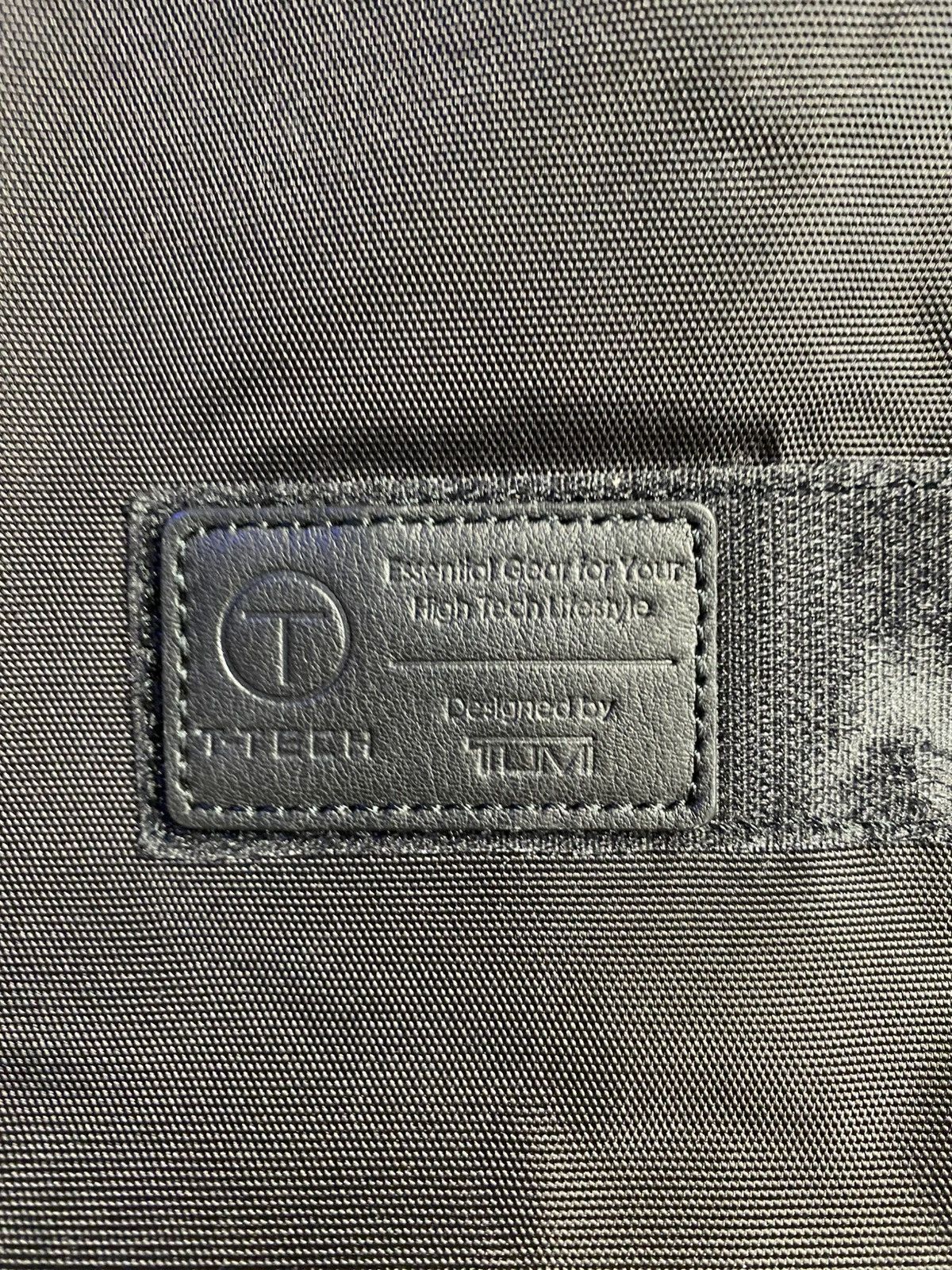 Tumi T-Tech by TUMI Grey Messenger Laptop Bag Size ONE SIZE - 3 Thumbnail
