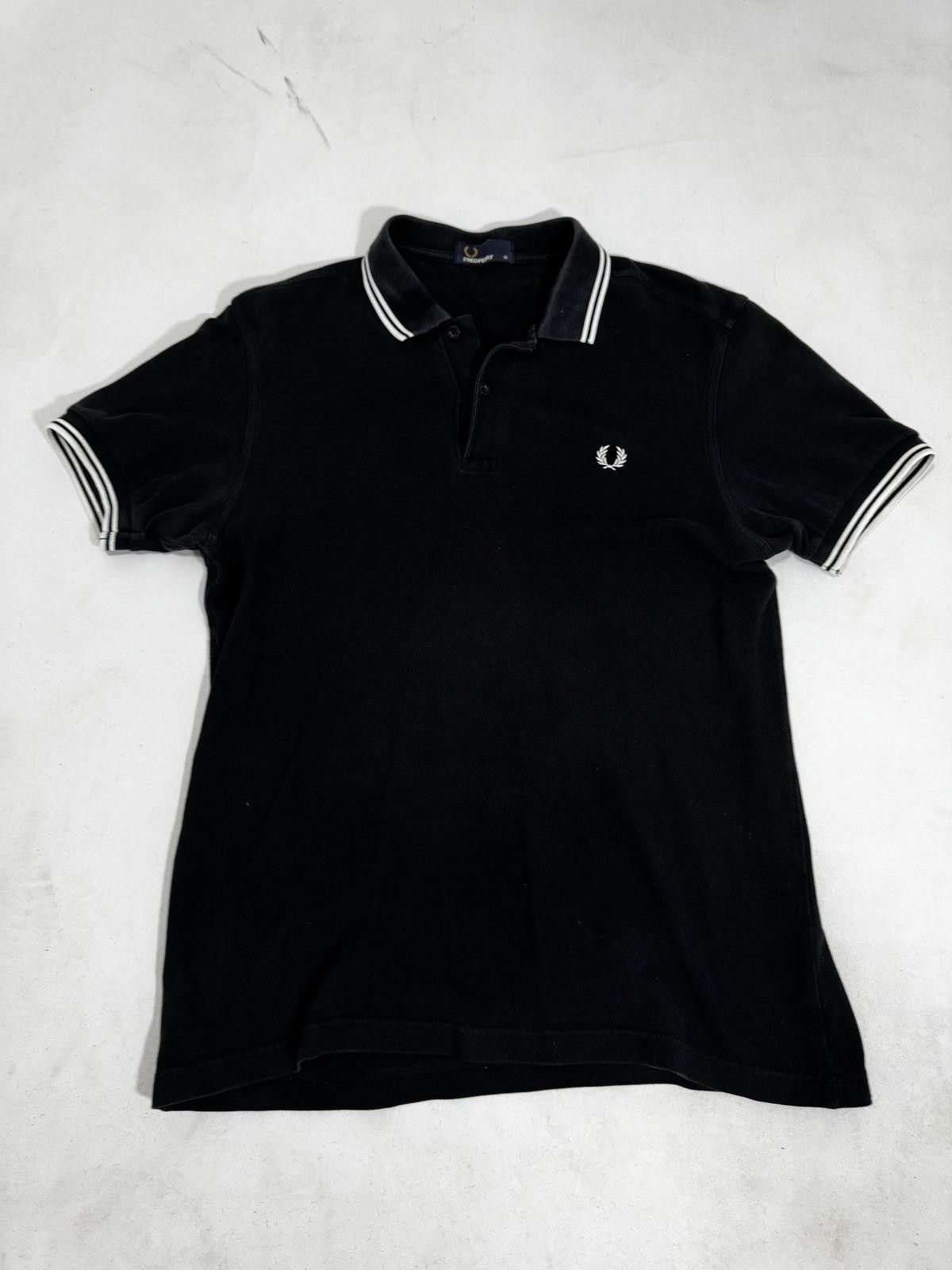 Fred Perry Fred Perry Black Polo Shirt with White Trim Size US M / EU 48-50 / 2 - 2 Thumbnail