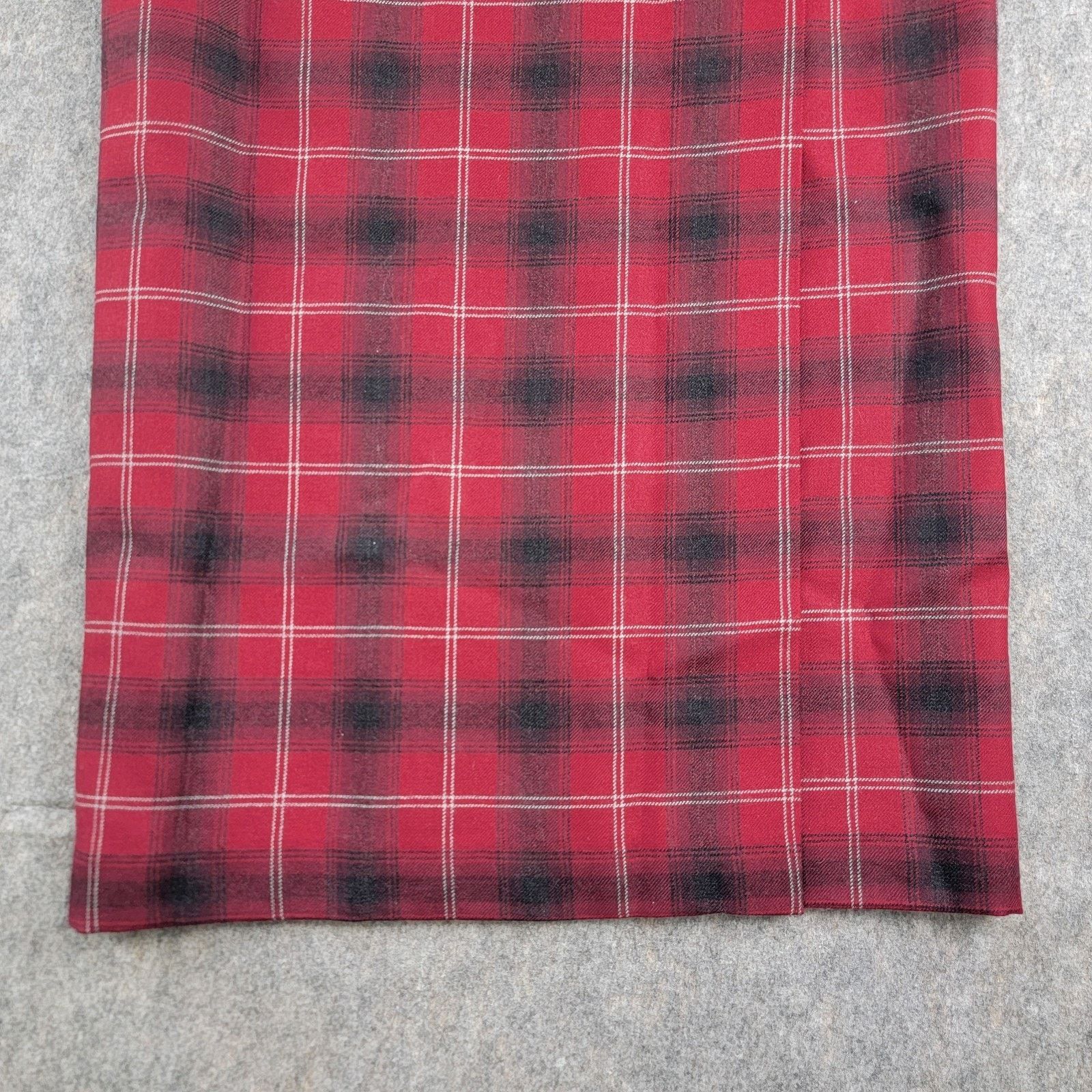 Vintage Liz Claiborne Y2K 100% Wool Plaid Maxi Wrap Skirt Size 8p Size 30" / US 8 / IT 44 - 9 Thumbnail