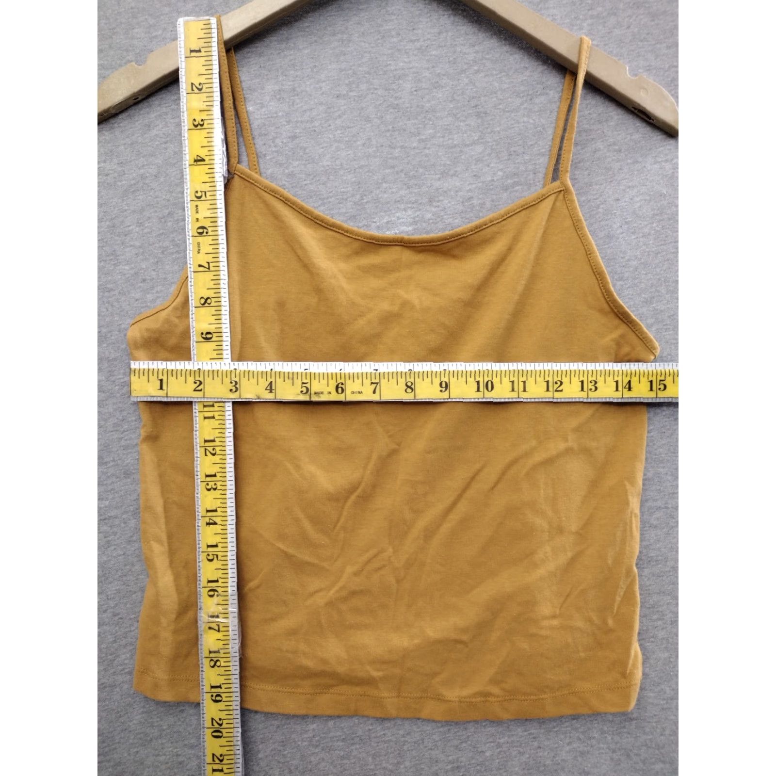 Vintage Wild Fable Women's Crop Tank Top Dark Gold XL 331-00-7292 Tank Crop Gold Womens XL Dark Gold Women’s Tank Top Size XL / US 12-14 / IT 48-50 - 4 Thumbnail